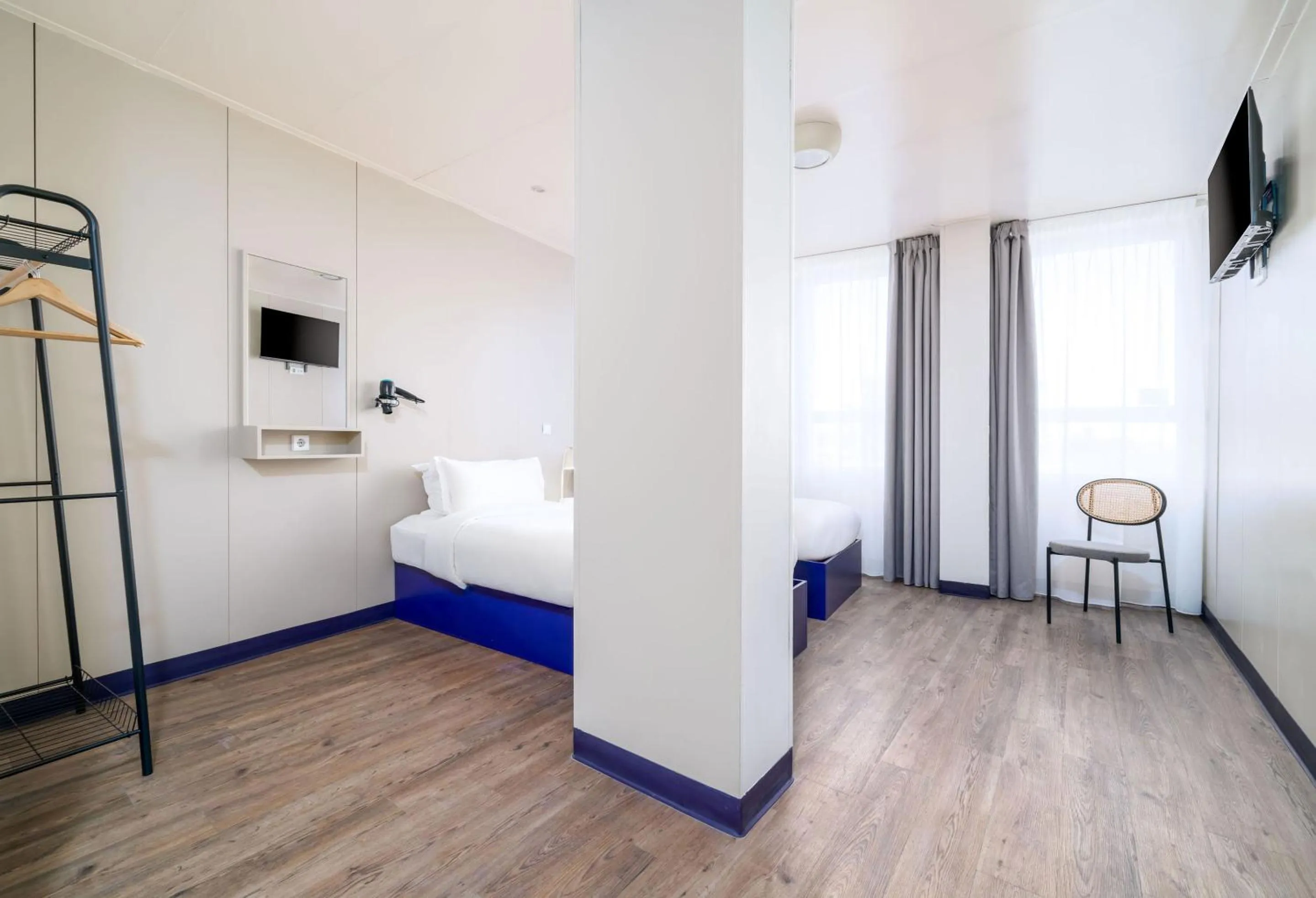 Bed in STAYSOME Porto Herculano