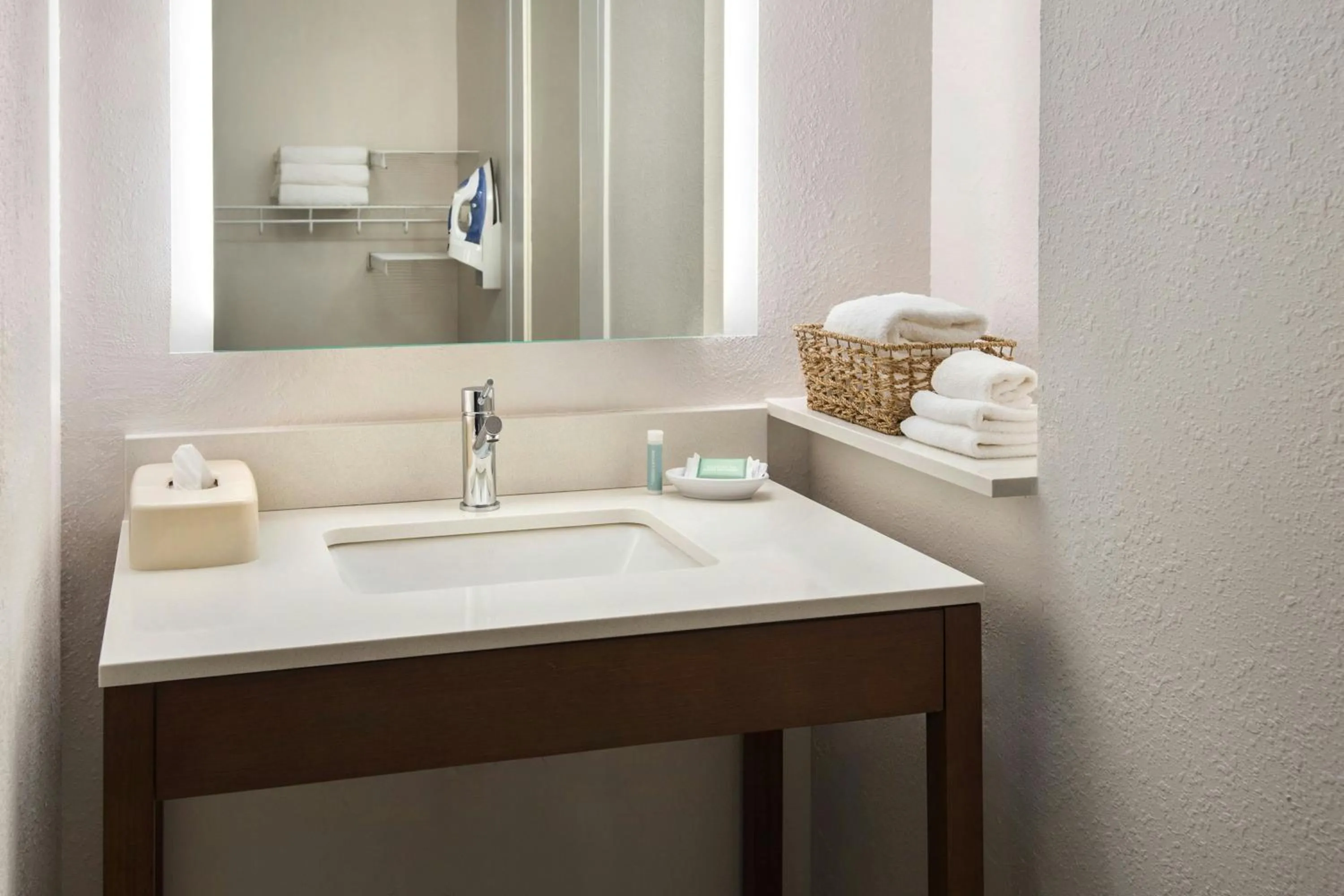 Photo of the whole room in Residence Inn Pittsburgh Monroeville/Wilkins Township