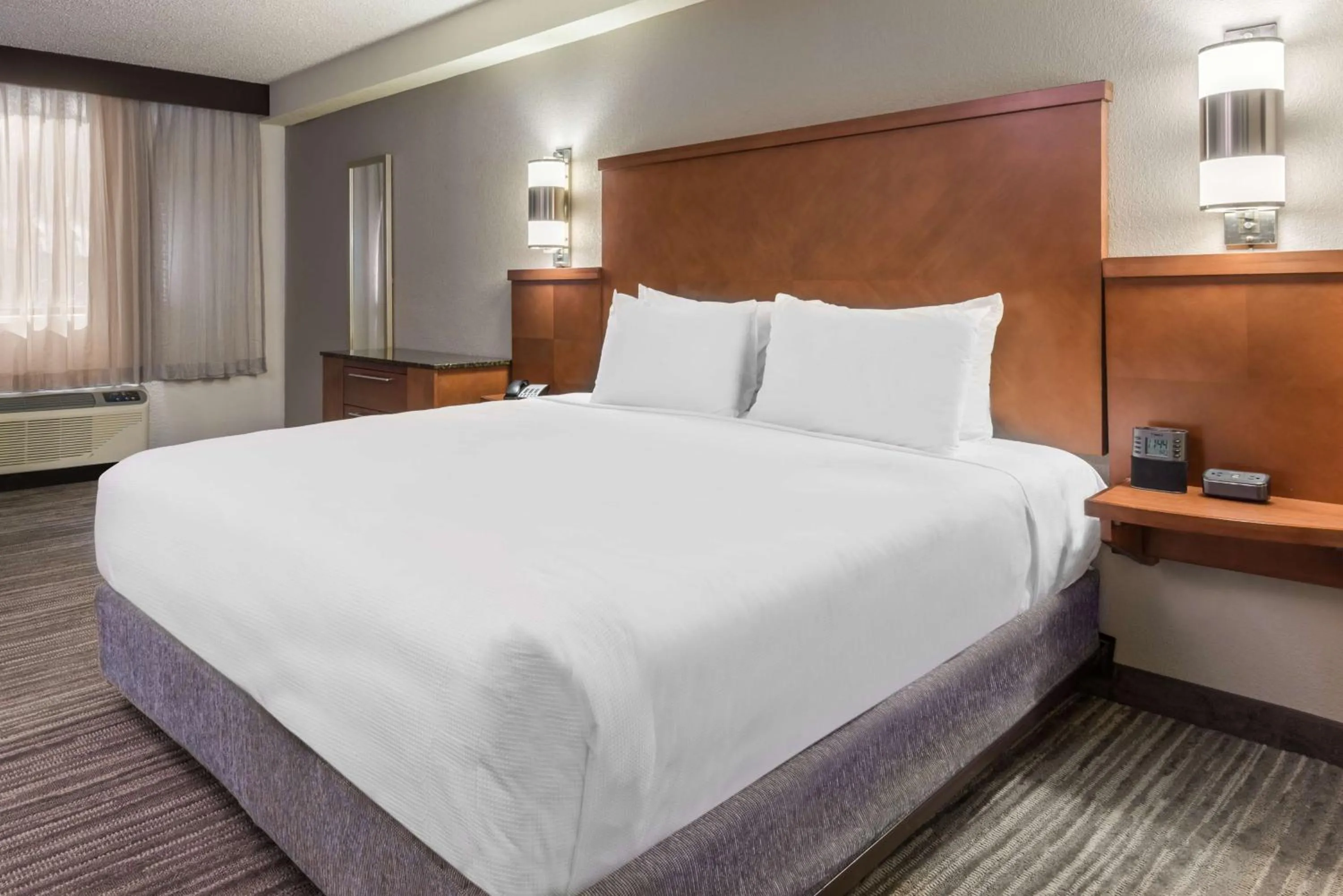 Photo of the whole room, Bed in Hyatt Place Ft. Lauderdale/Plantation