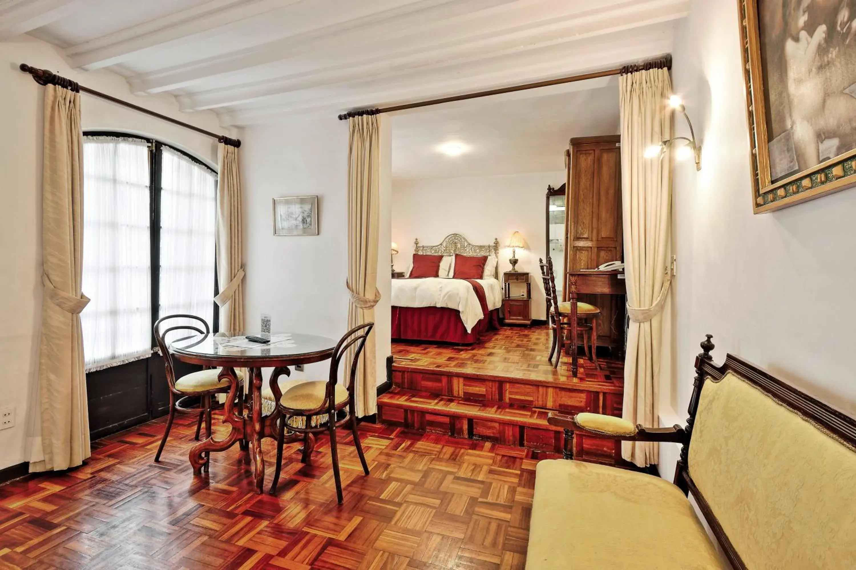 Double Room - single occupancy in El Hotel de Su Merced Double Room - single occupancy in El Hotel de Su Merced