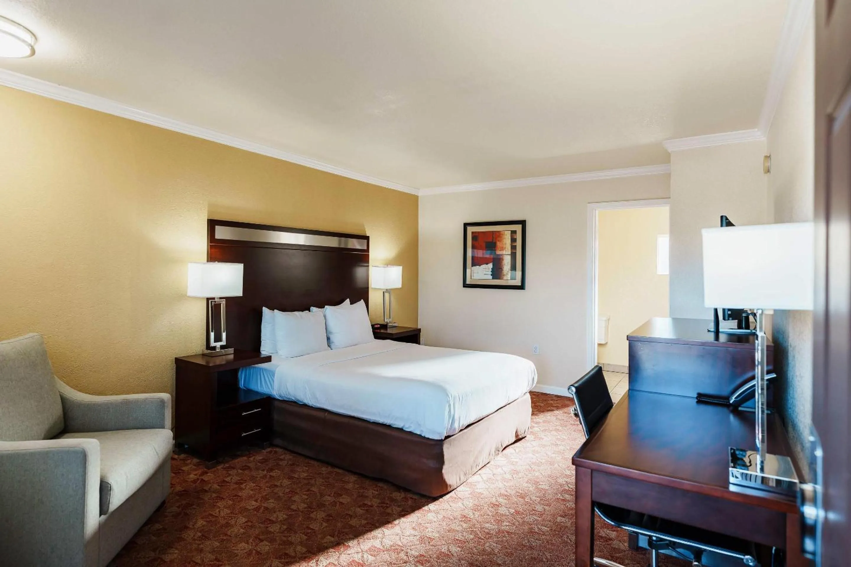 Bedroom, Bed in Quality Inn Ukiah