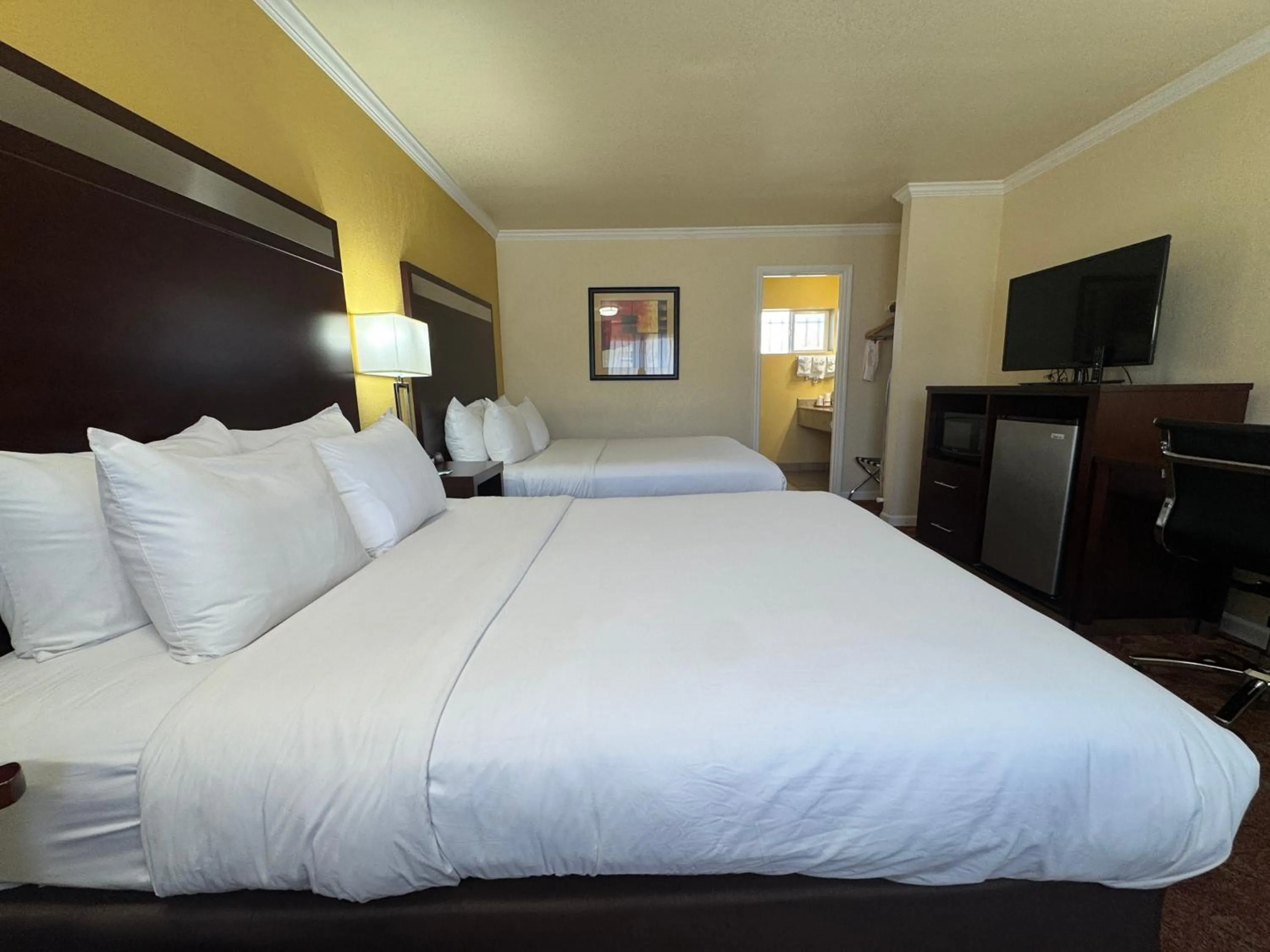 Bed in Quality Inn Ukiah