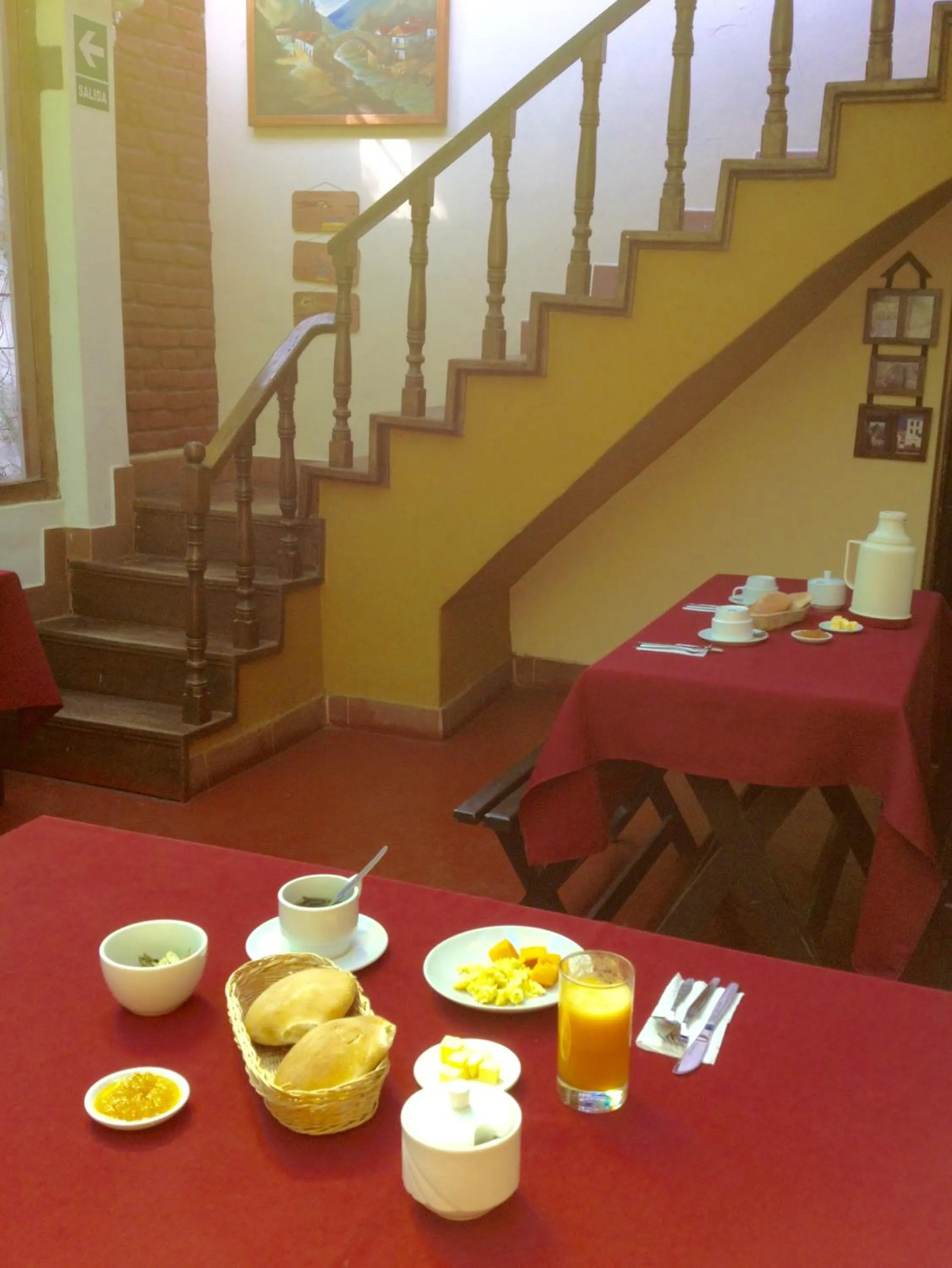 Food and drinks in Casa de Mama Cusco 2-The Ecohouse