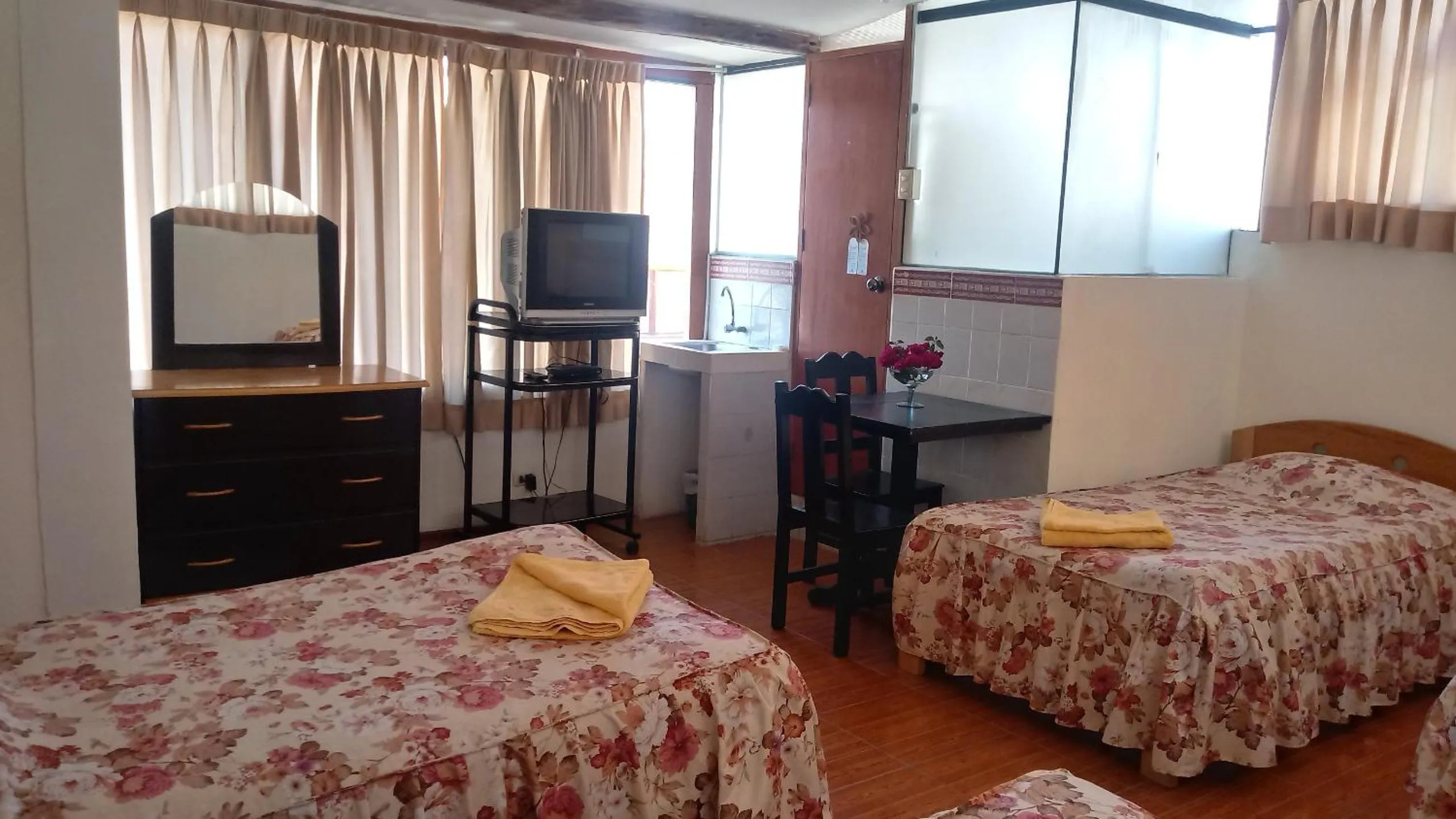 Bed in Casa de Mama Cusco 2-The Ecohouse