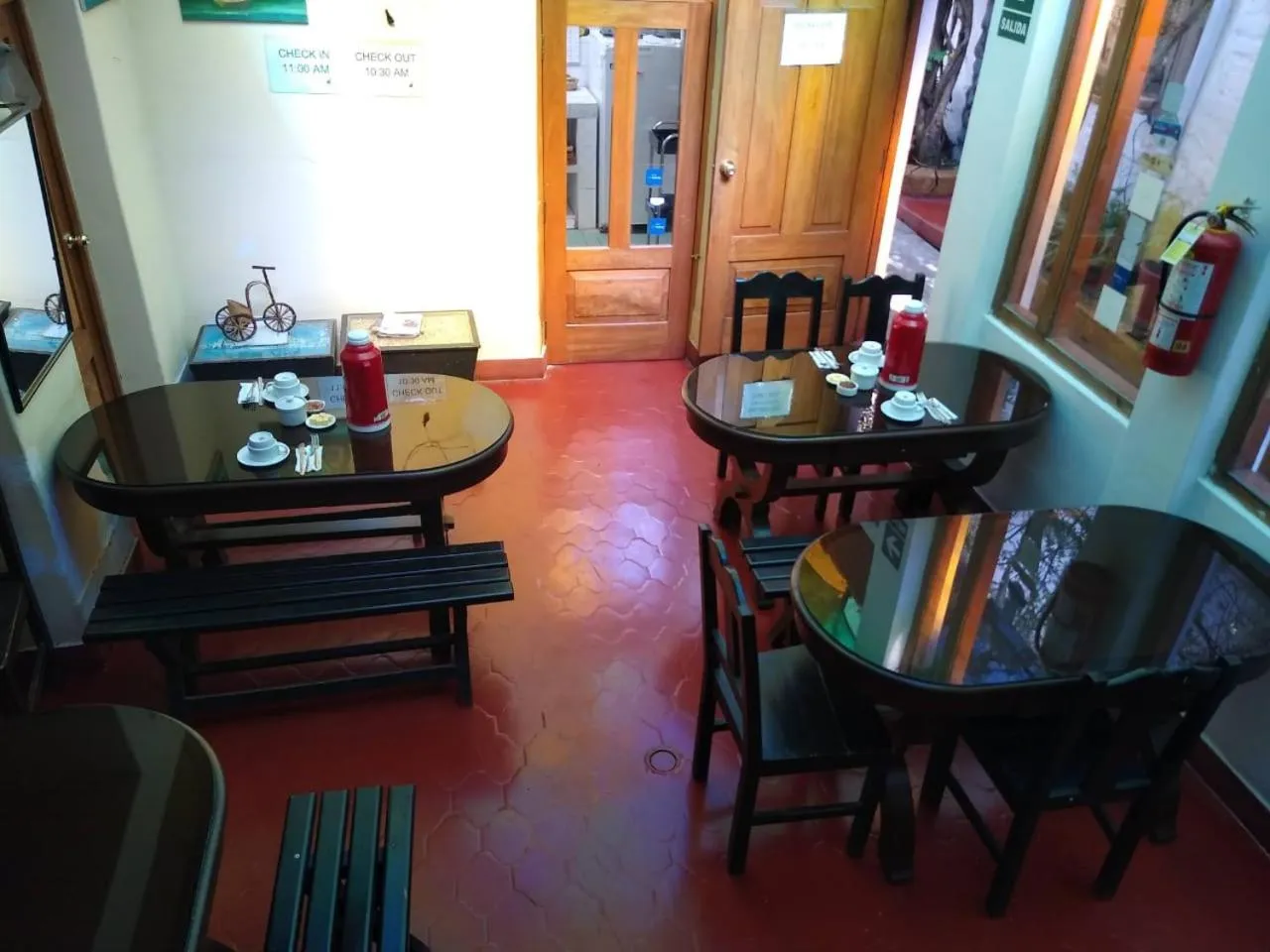 Dining area in Casa de Mama Cusco 2-The Ecohouse