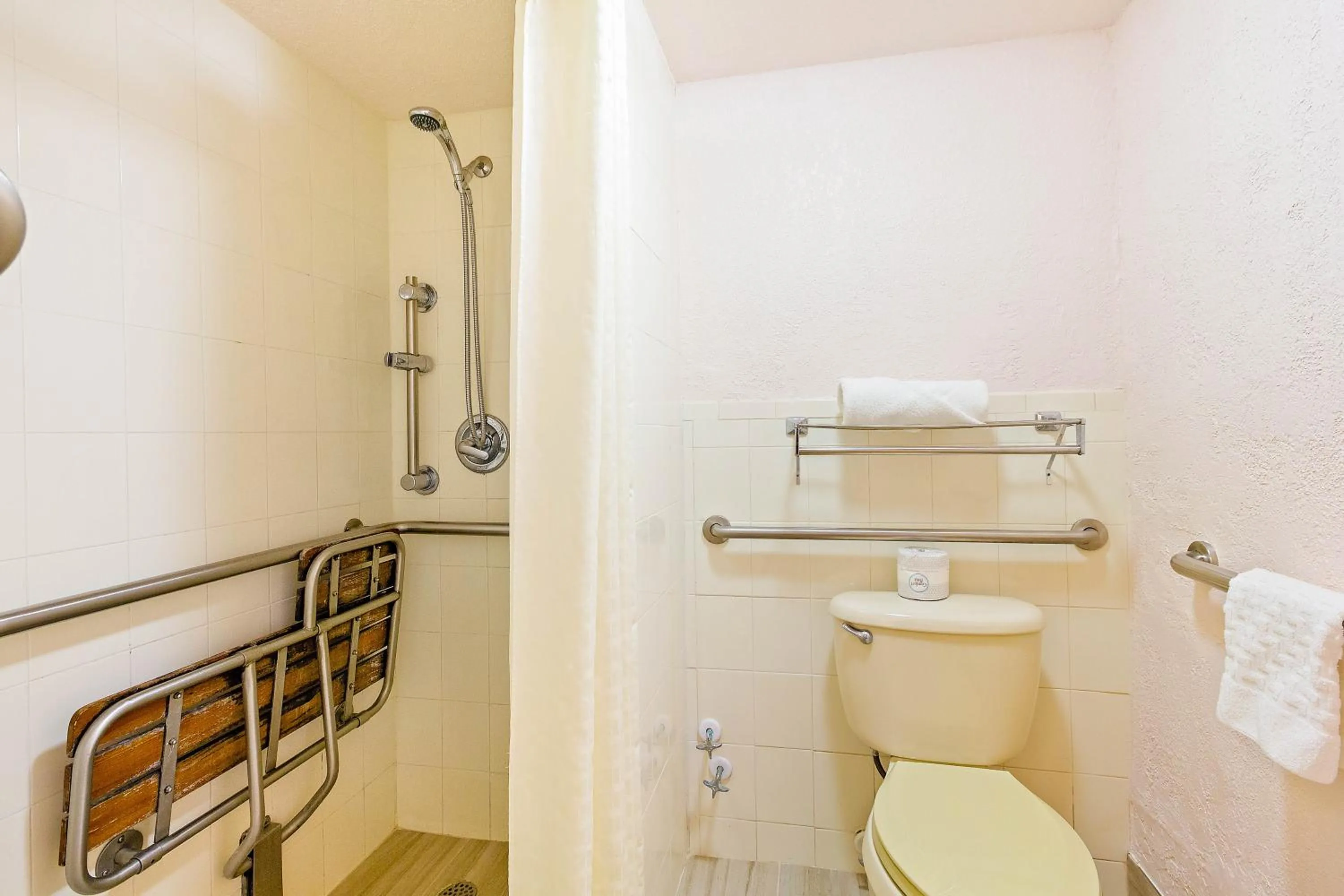 Shower in Oasis Boca Raton