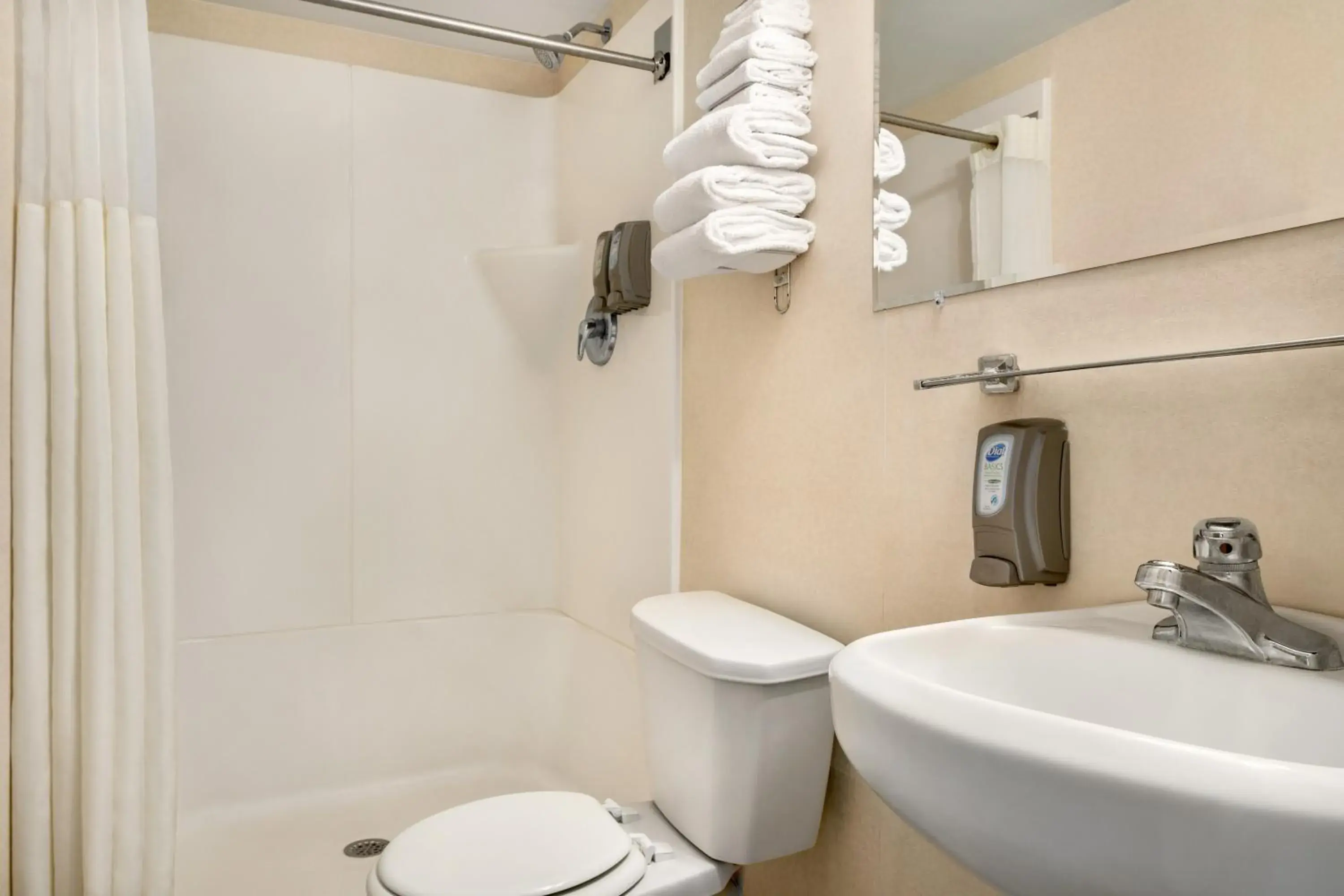 Side View Room w/ 2 Double Beds - Non Smoking in Plim Plaza Hotel Side View Room w/ 2 Double Beds - Non Smoking in Plim Plaza Hotel