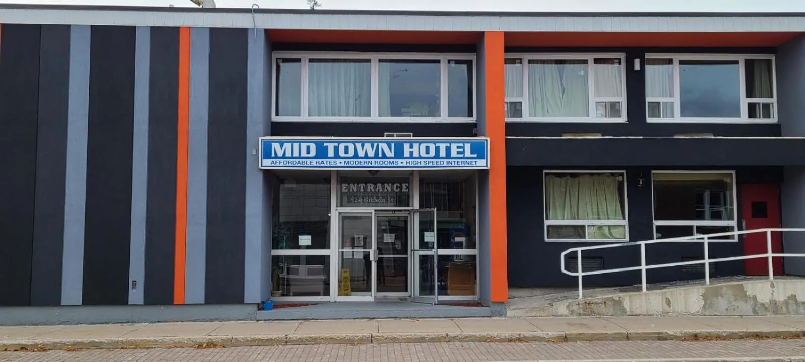 Text overlay in Midtown Hotel