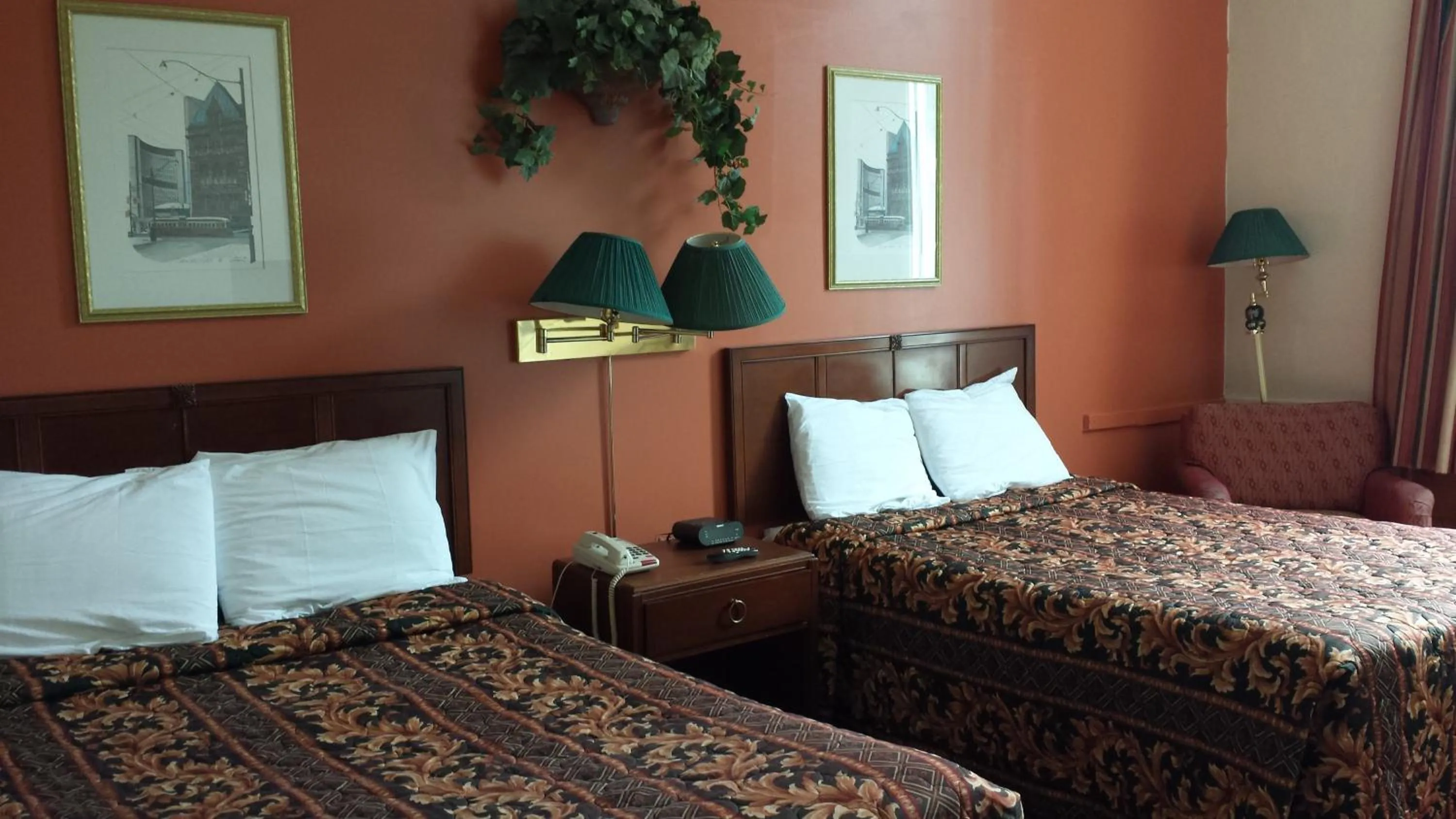 Bed in Midtown Hotel