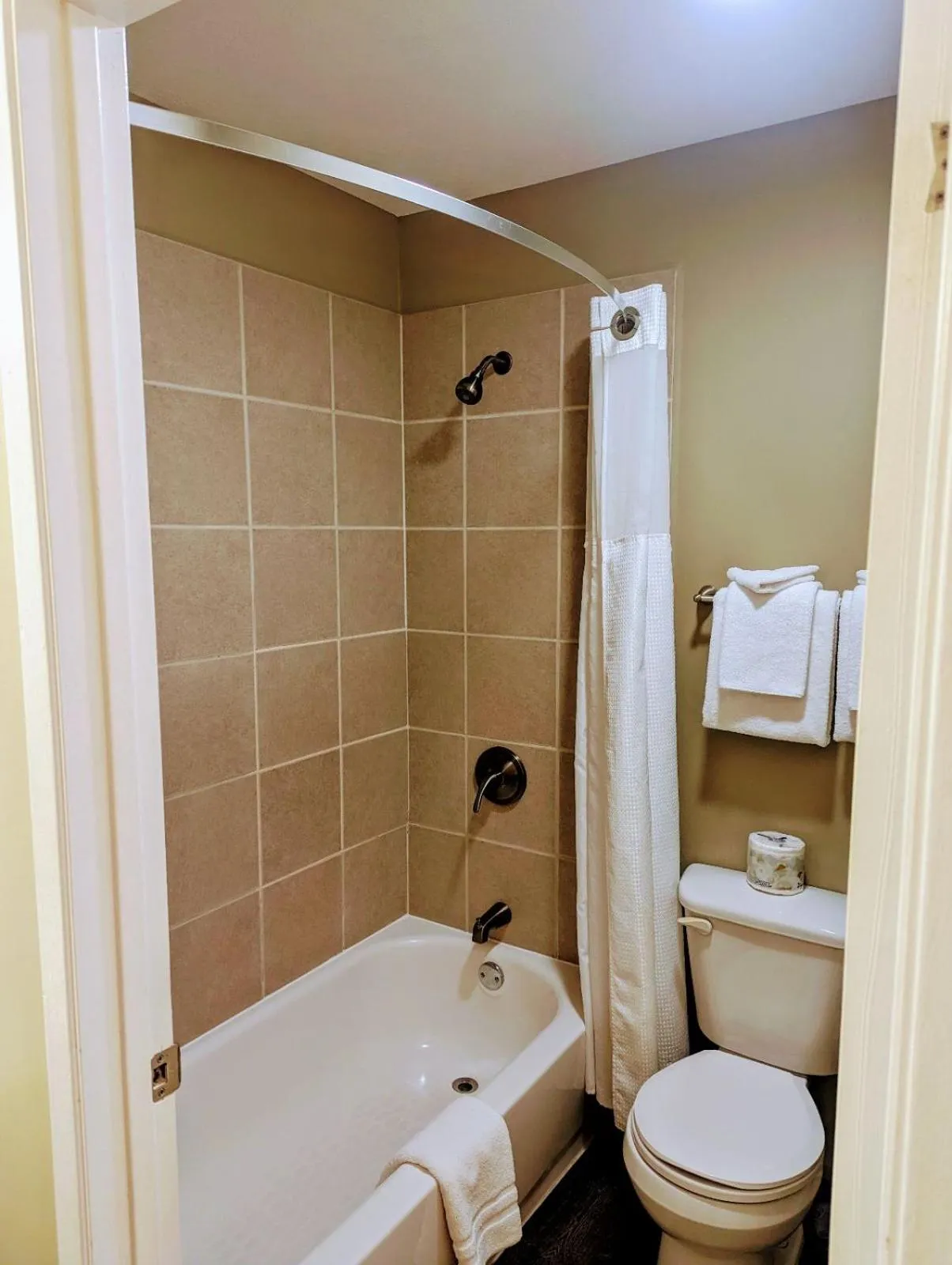 Bathroom in Alpine Inn & Suites