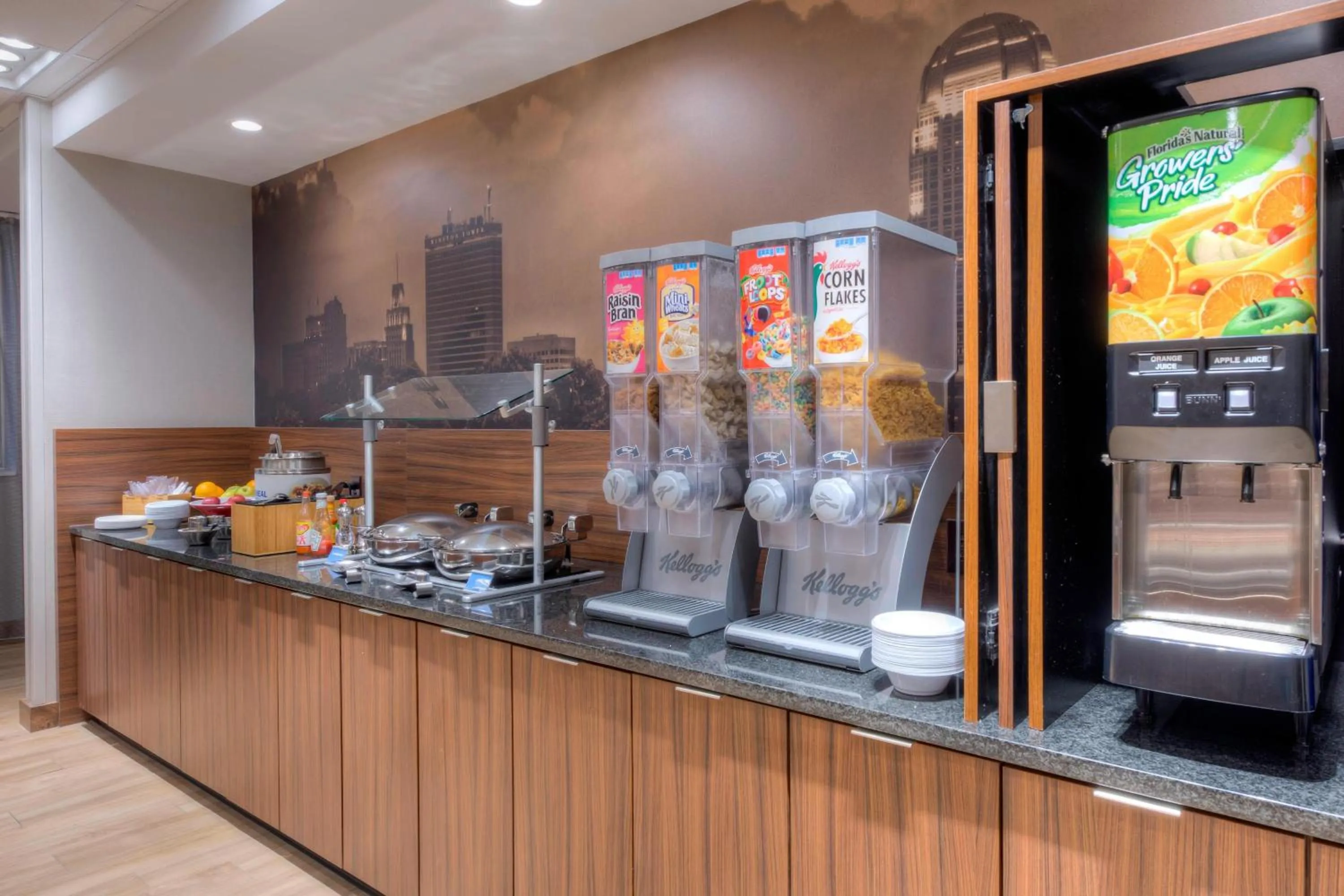 Breakfast in Fairfield Inn & Suites by Marriott Winston-Salem Downtown