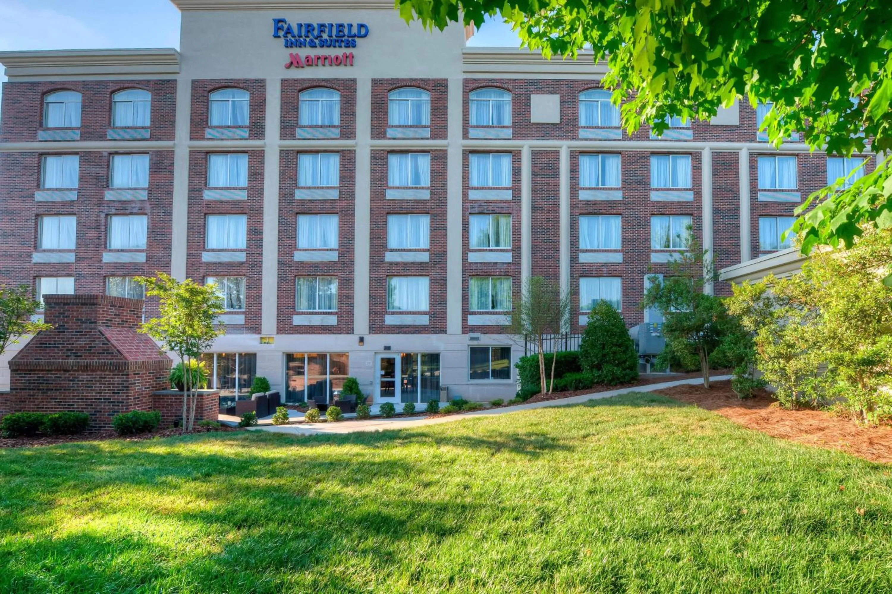 Property building in Fairfield Inn & Suites by Marriott Winston-Salem Downtown