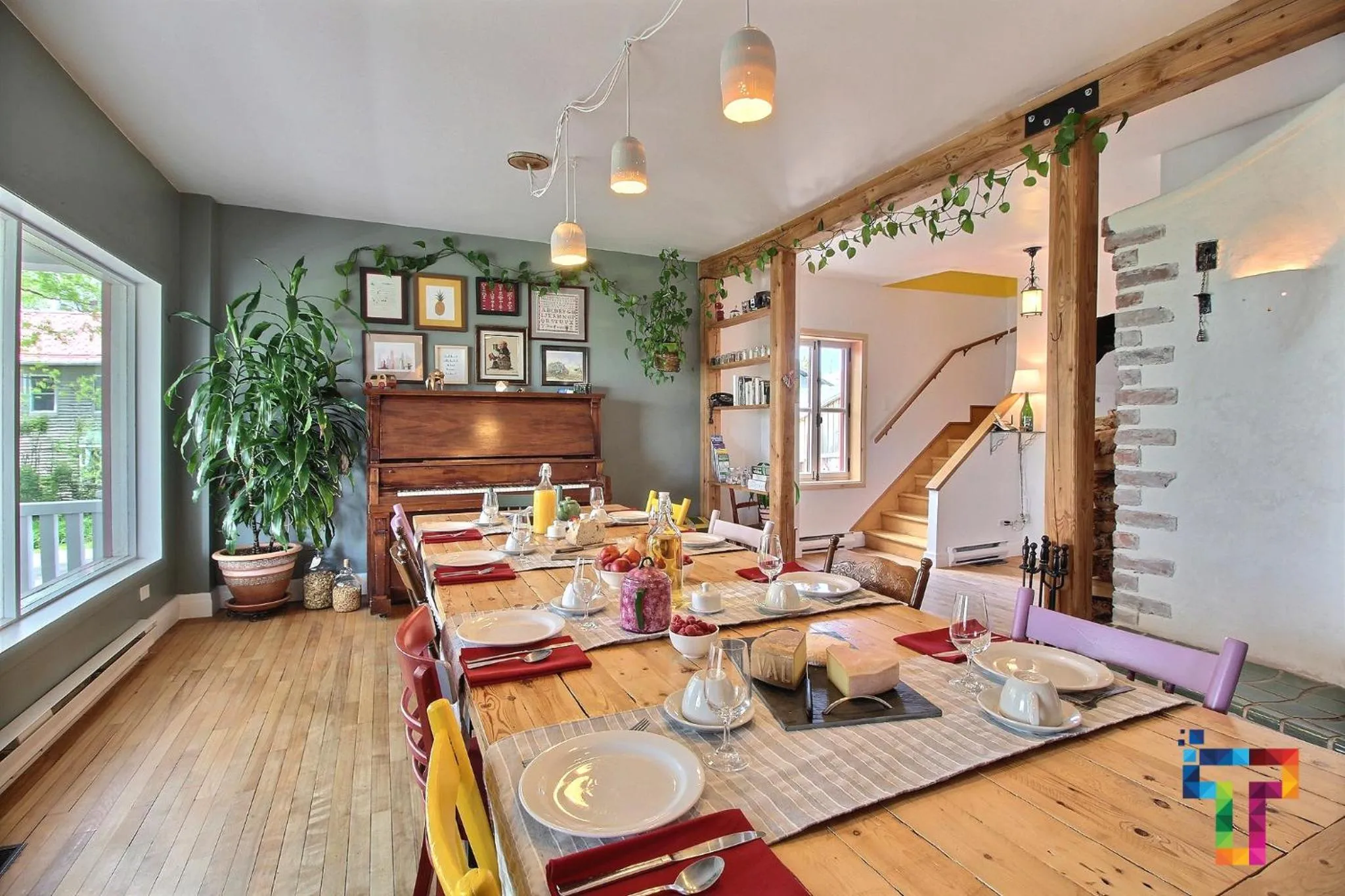 Dining area in Almatoit