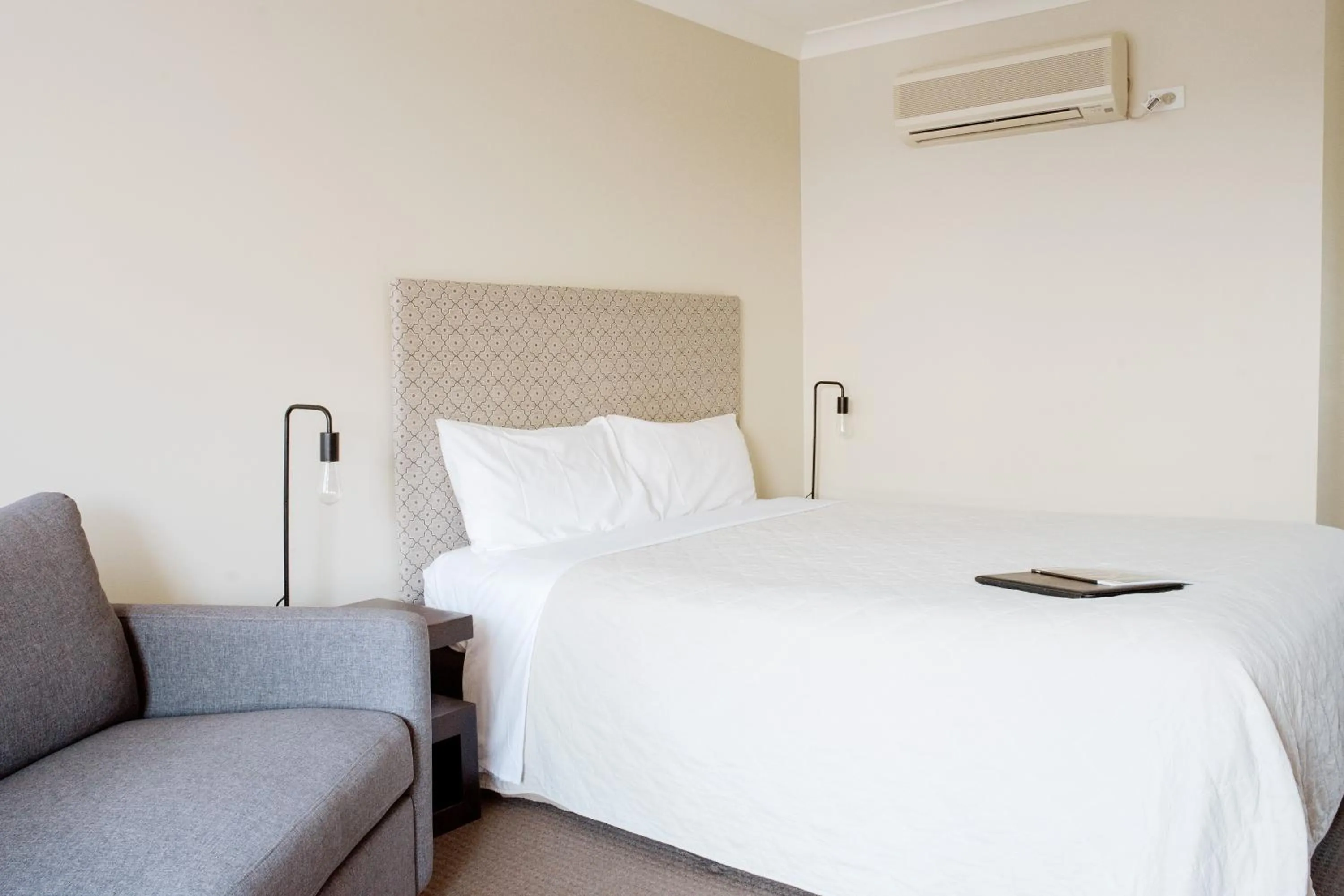 Bed in Alexandra Place