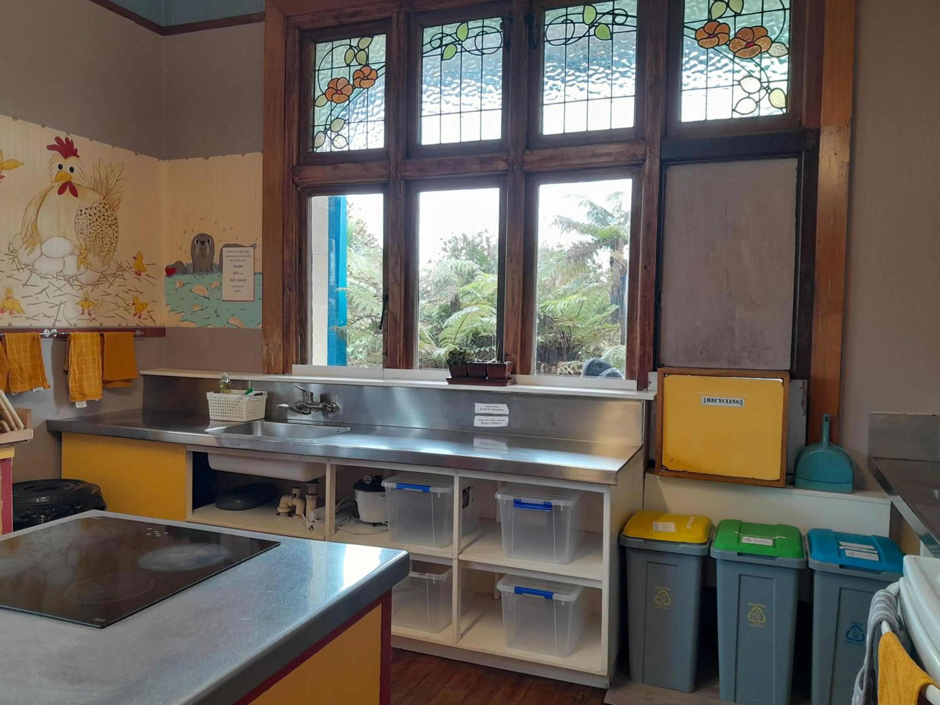 Kitchen or kitchenette in Noah's Ark Flashpacker