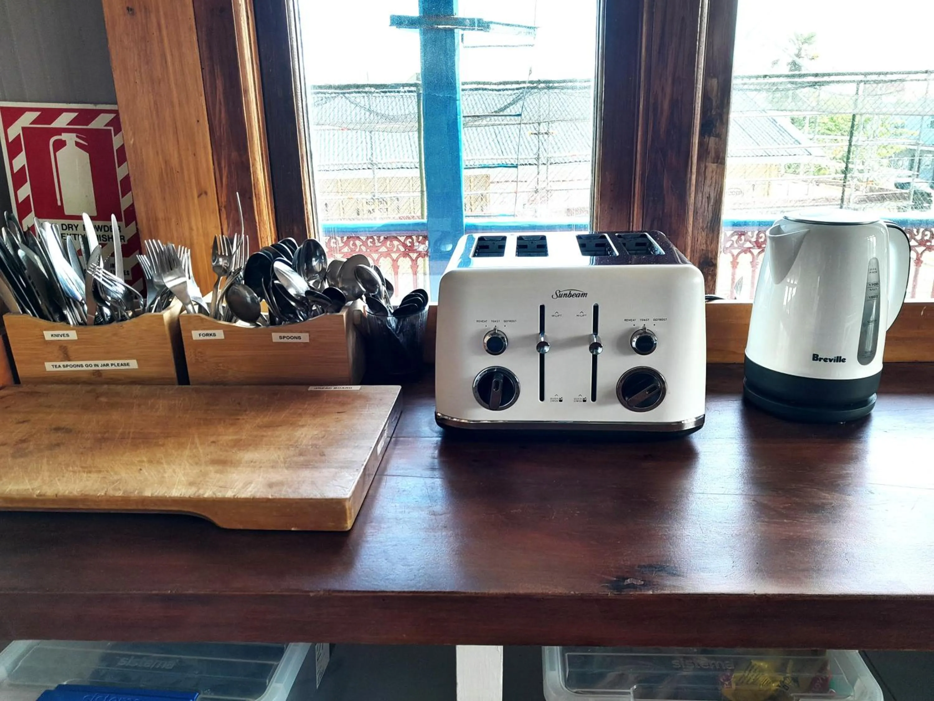 Communal kitchen in Noah's Ark Flashpacker