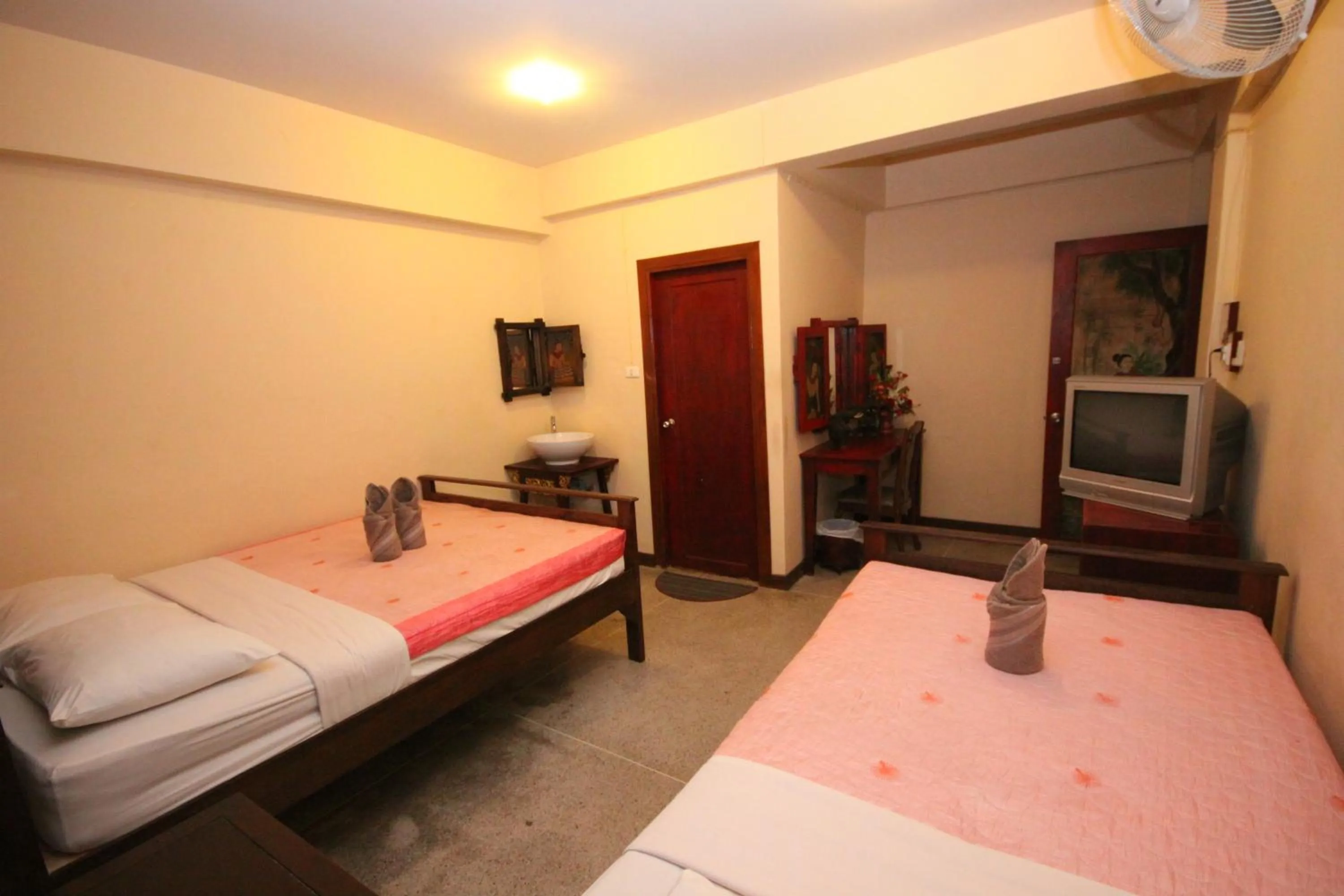 Photo of the whole room, Bed in S.K. House 1