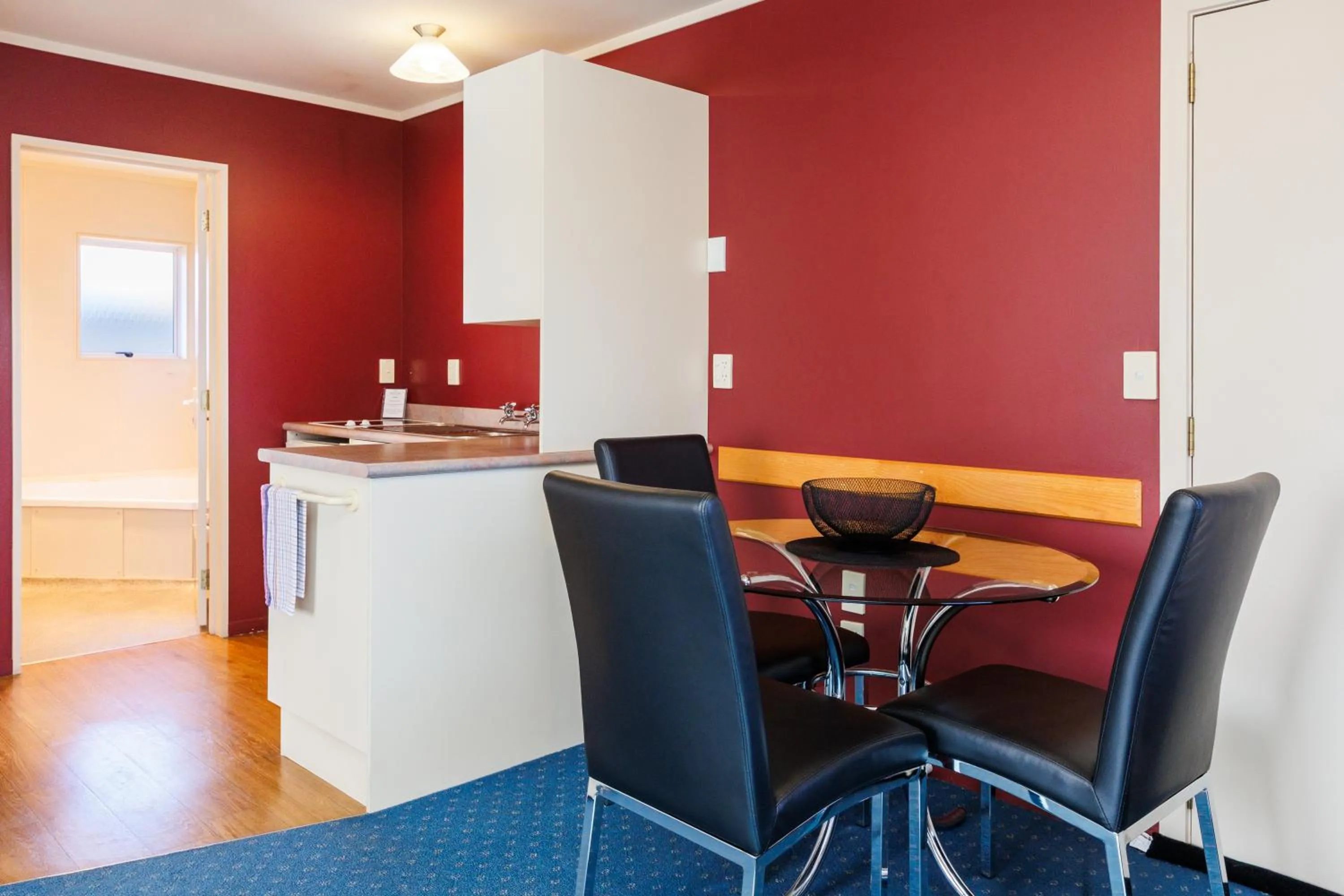 Dining area in Braemar Motor Lodge