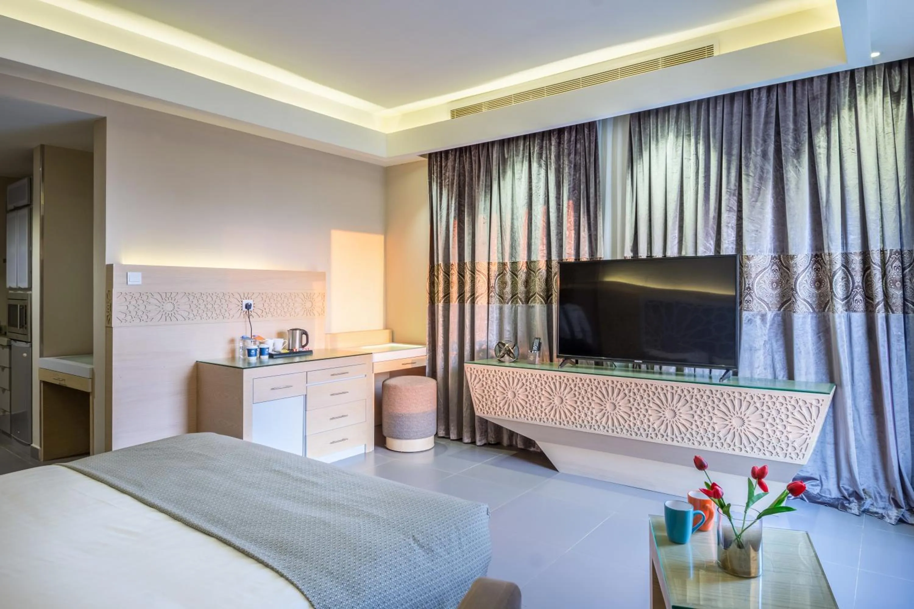 Photo of the whole room, Bed in Ewaa Express Hotel - Al Hamra