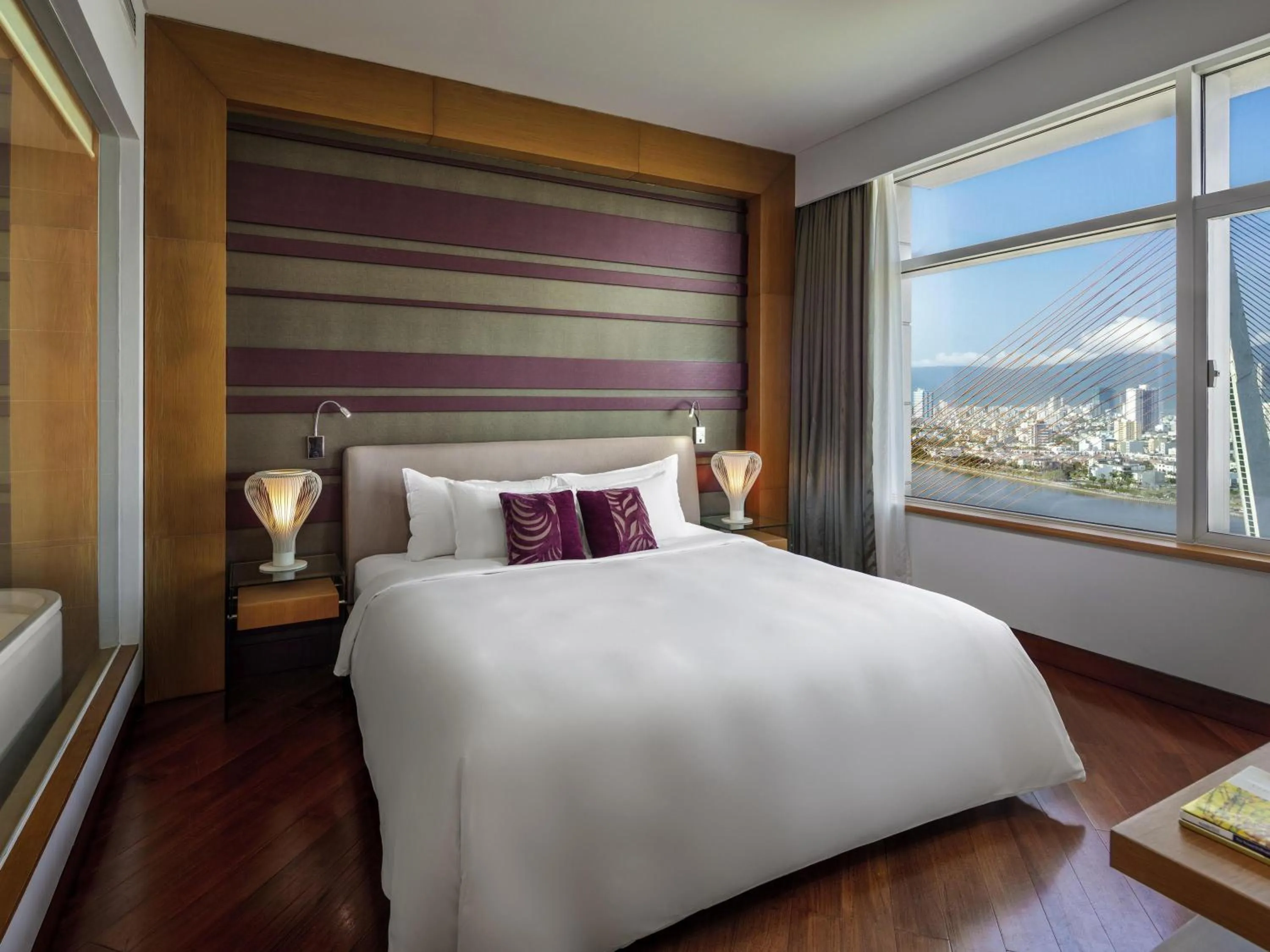 Bedroom, Bed in Grand Mercure Danang