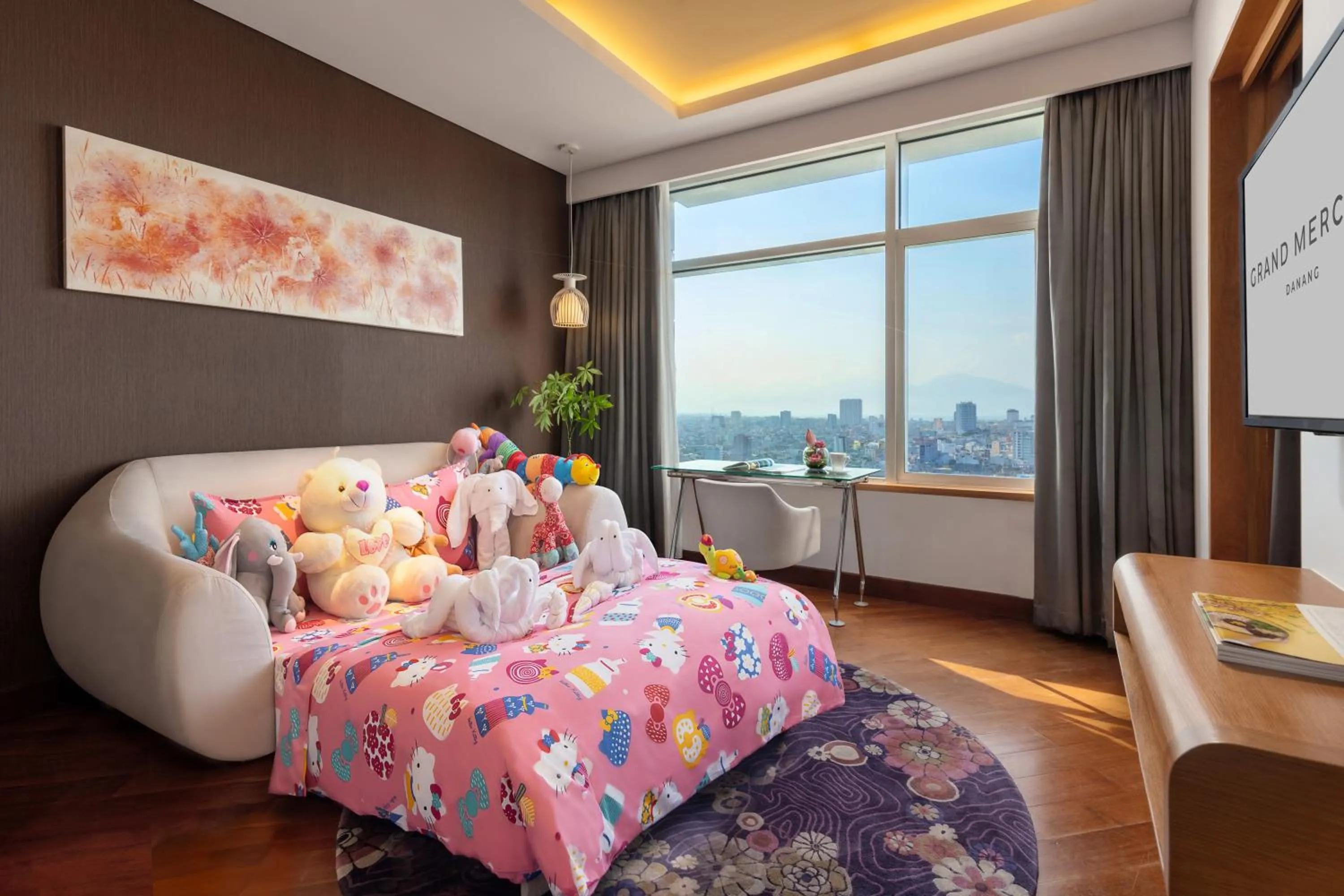 Bedroom, Bed in Grand Mercure Danang