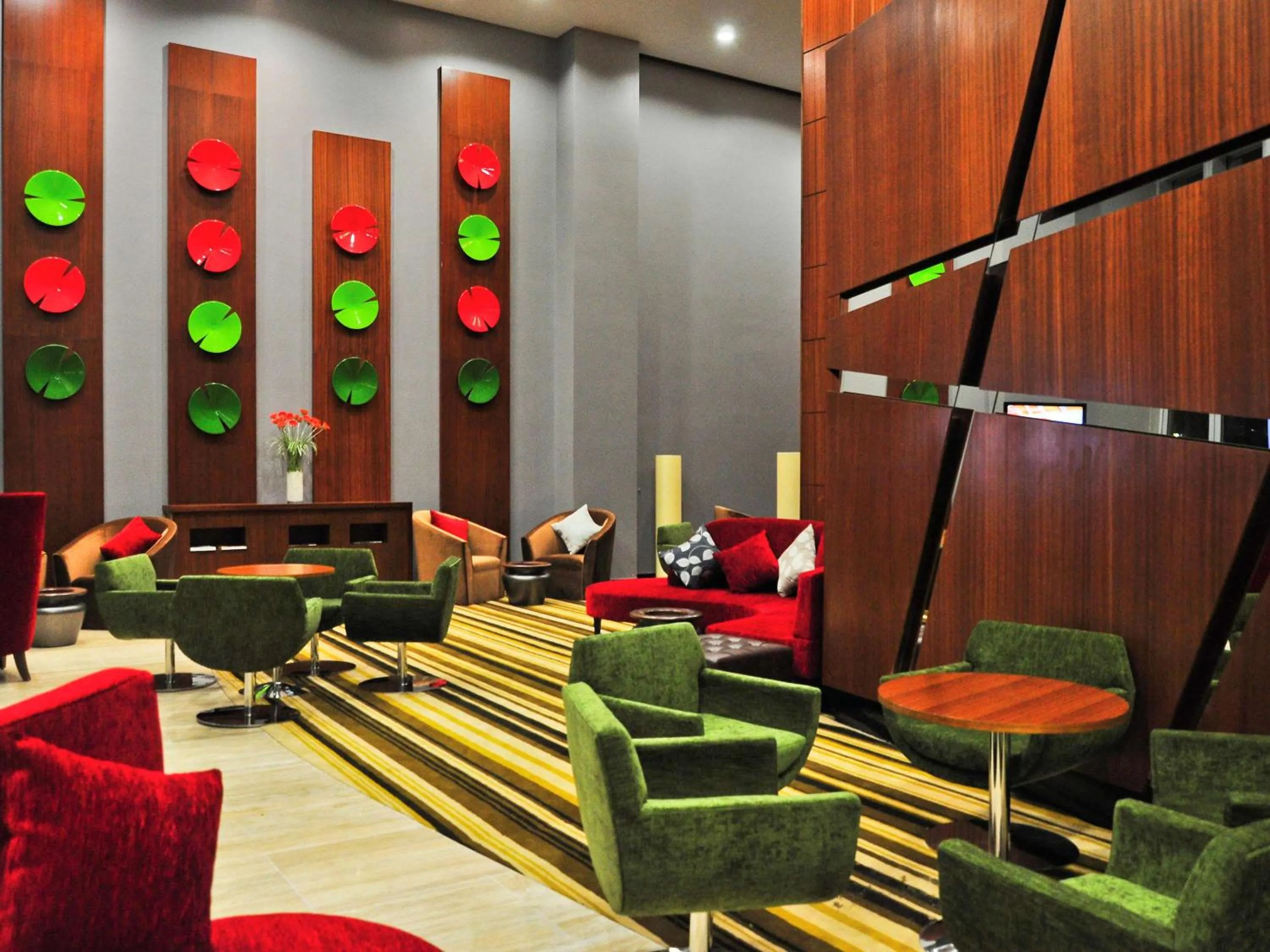 Lounge or bar in Grand Mercure Danang