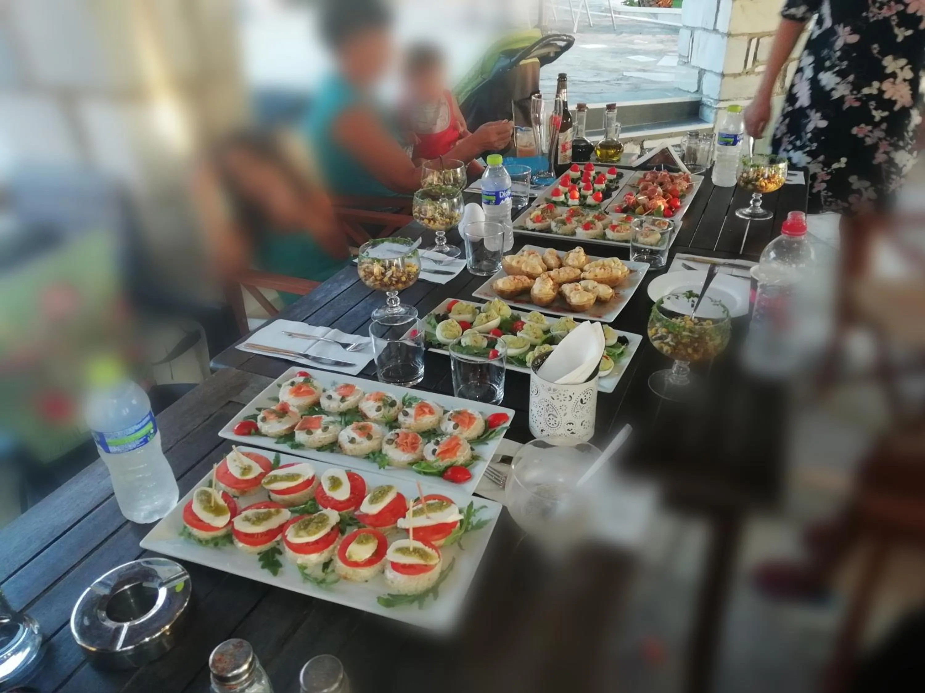 Restaurant/places to eat in Marti Hotel