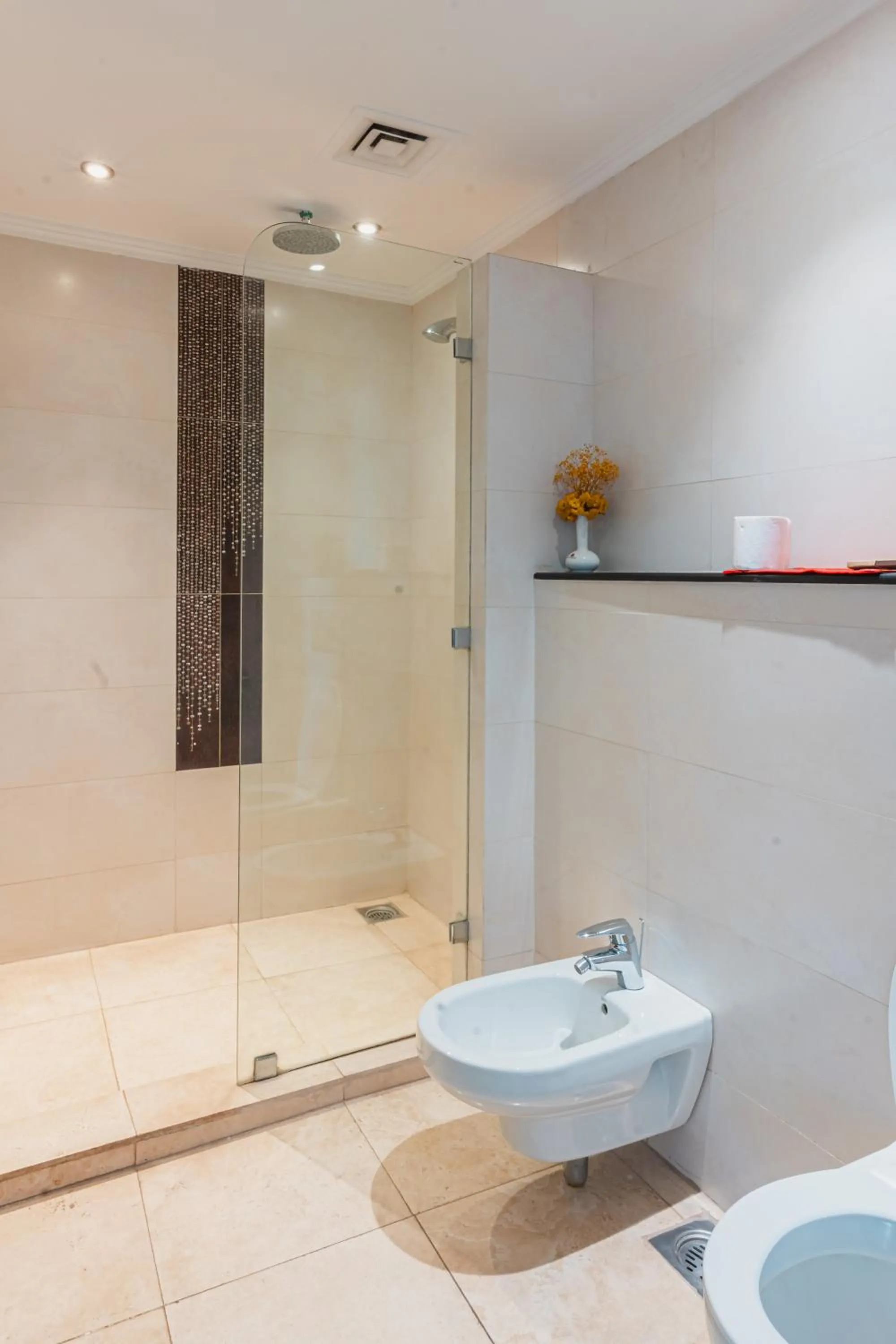 Bathroom in Ole Sereni