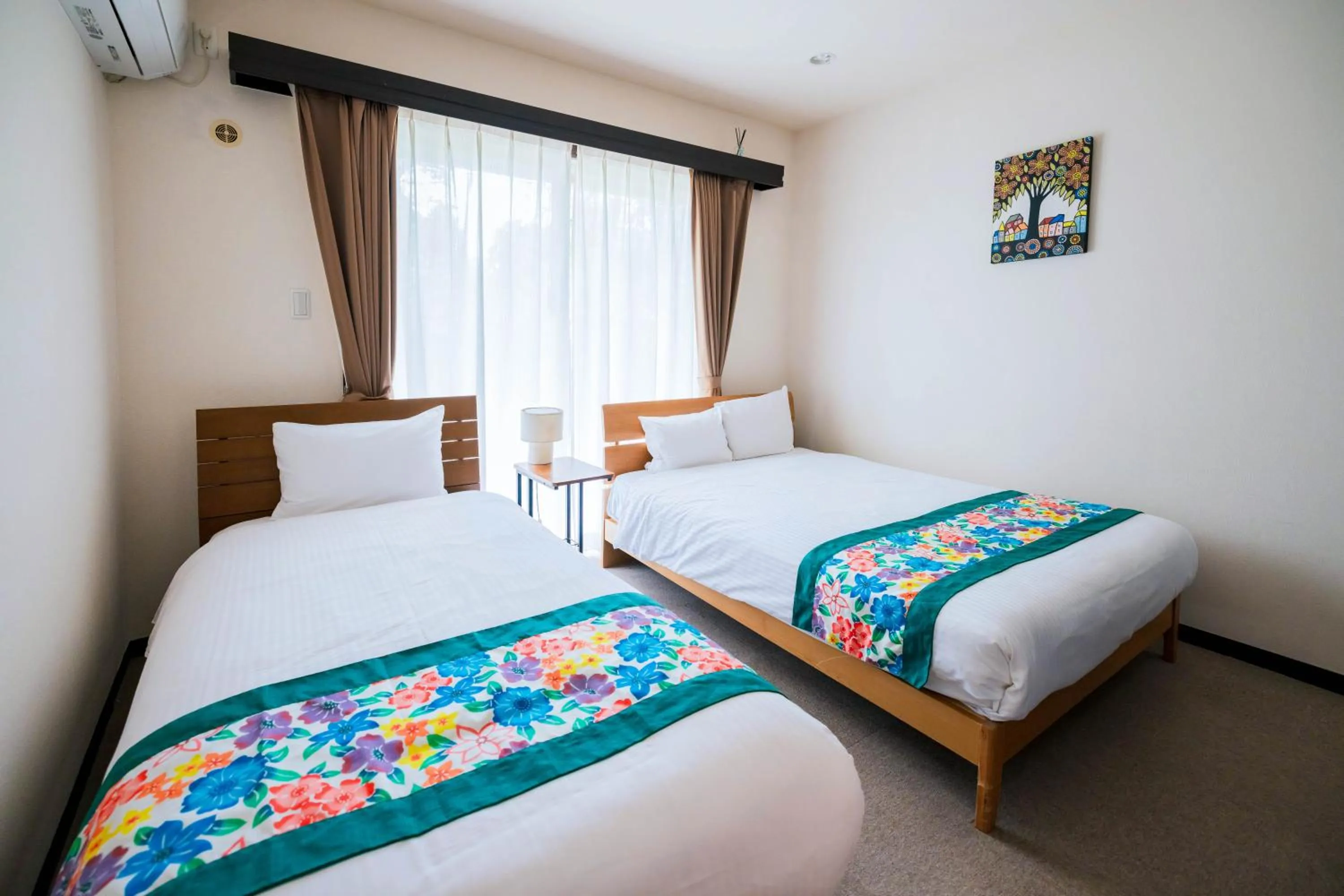 Photo of the whole room, Bed in Scallop Beach Condominium