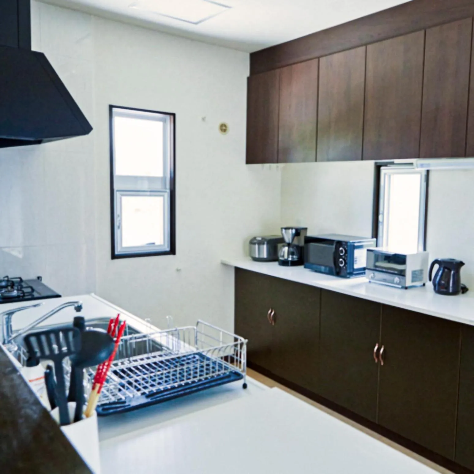 Kitchen or kitchenette in Scallop Beach Condominium