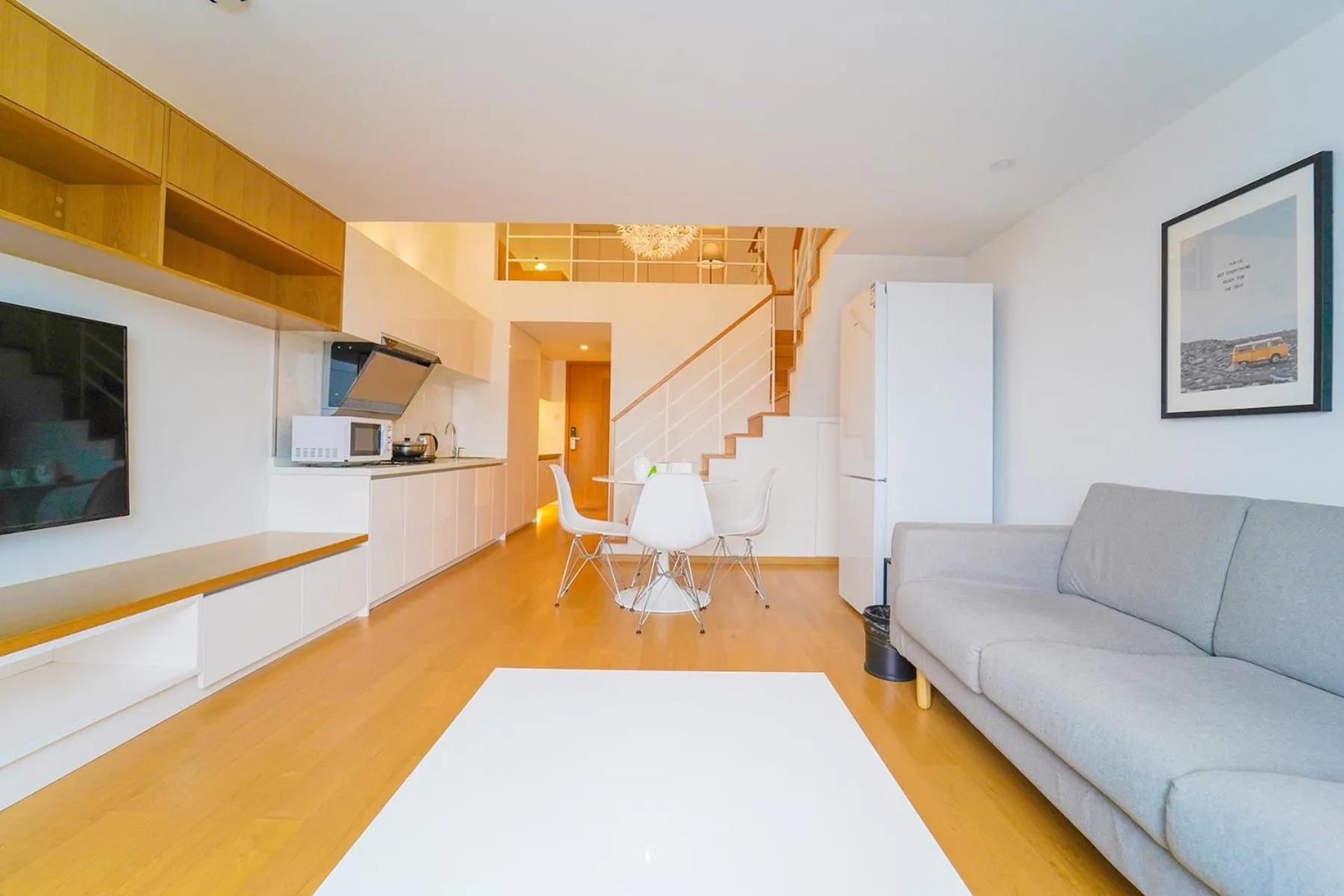 Dining area in Lujiazui More Residence