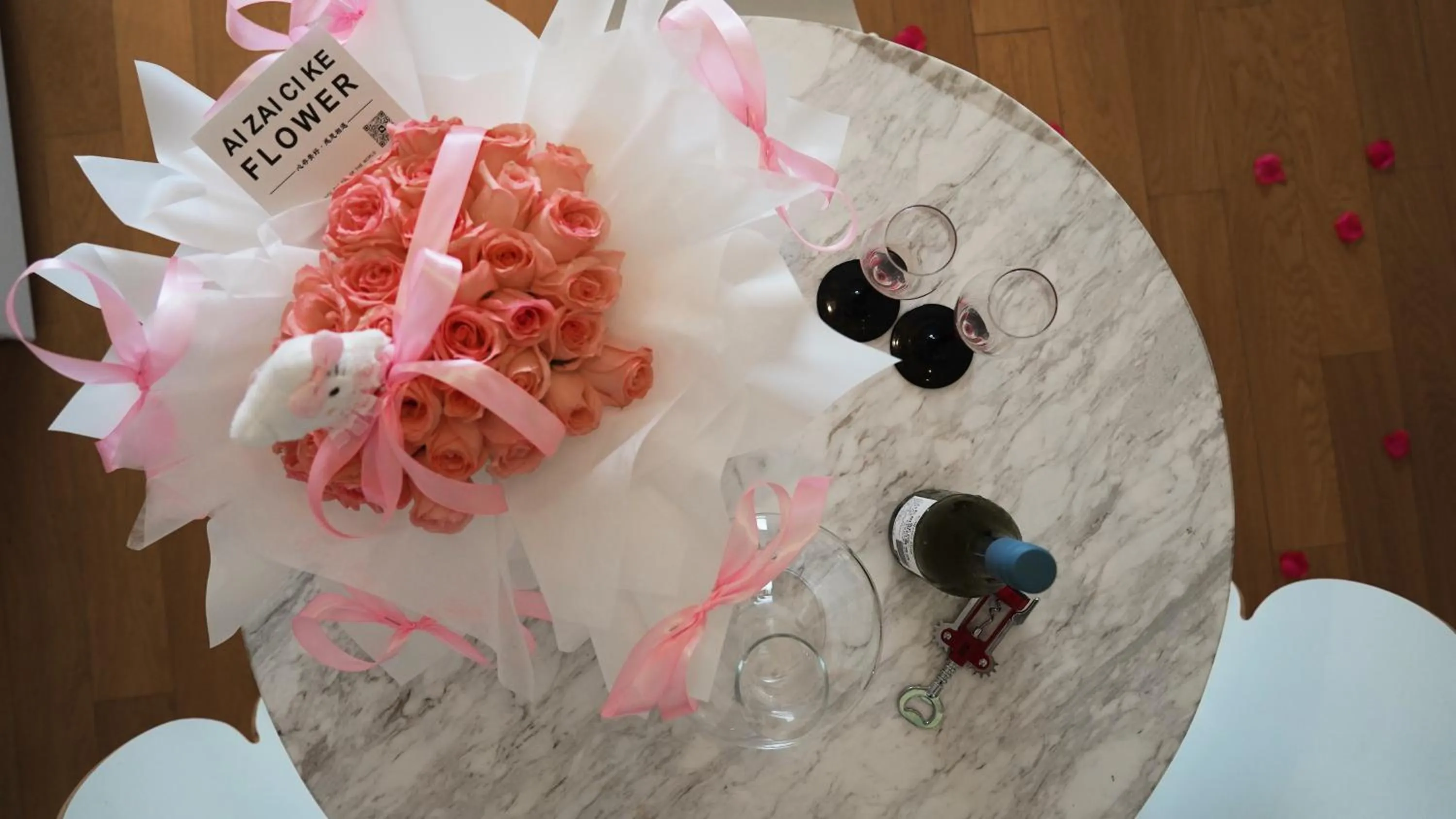 room service in Lujiazui More Residence