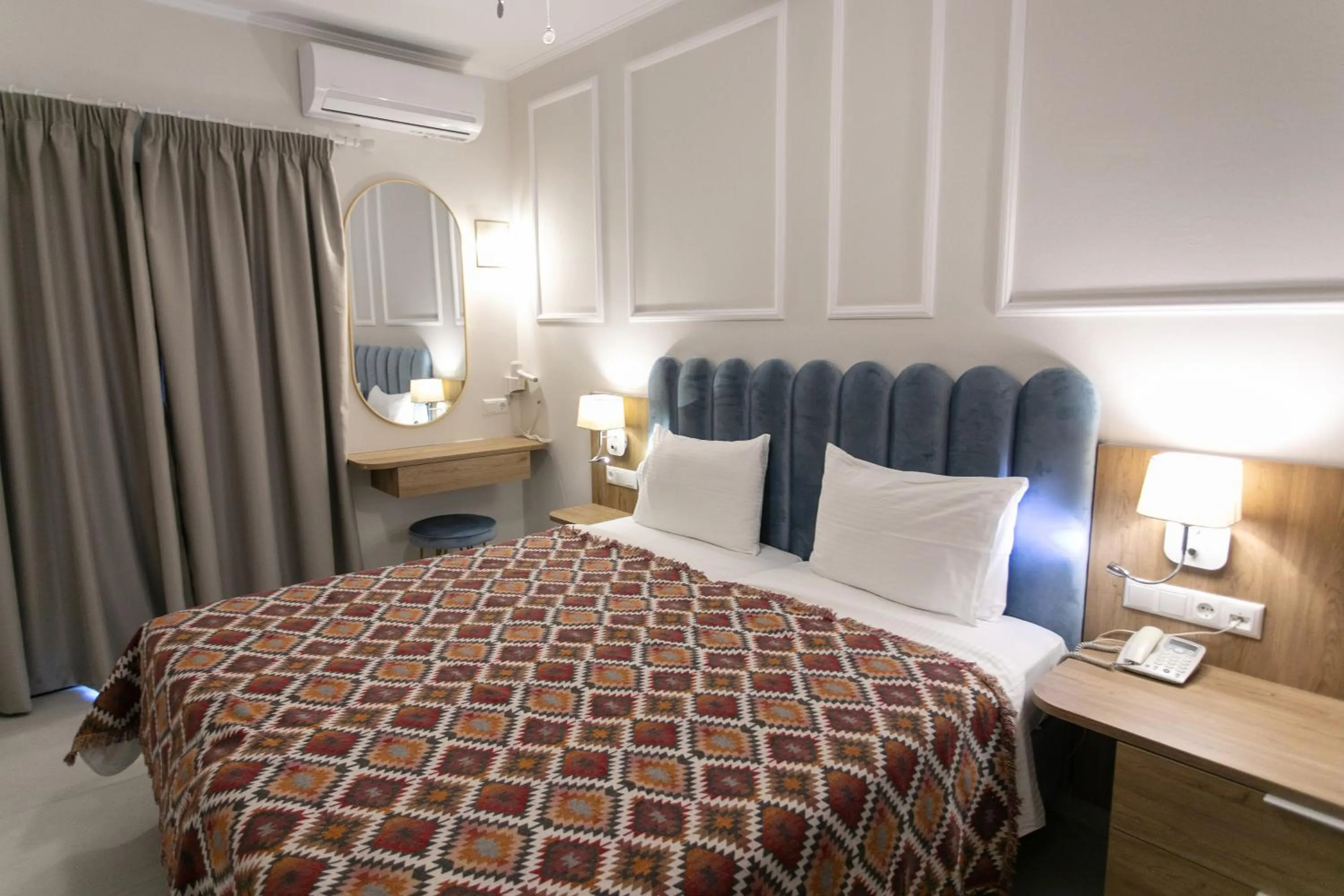 Photo of the whole room, Bed in Paradise Hotel