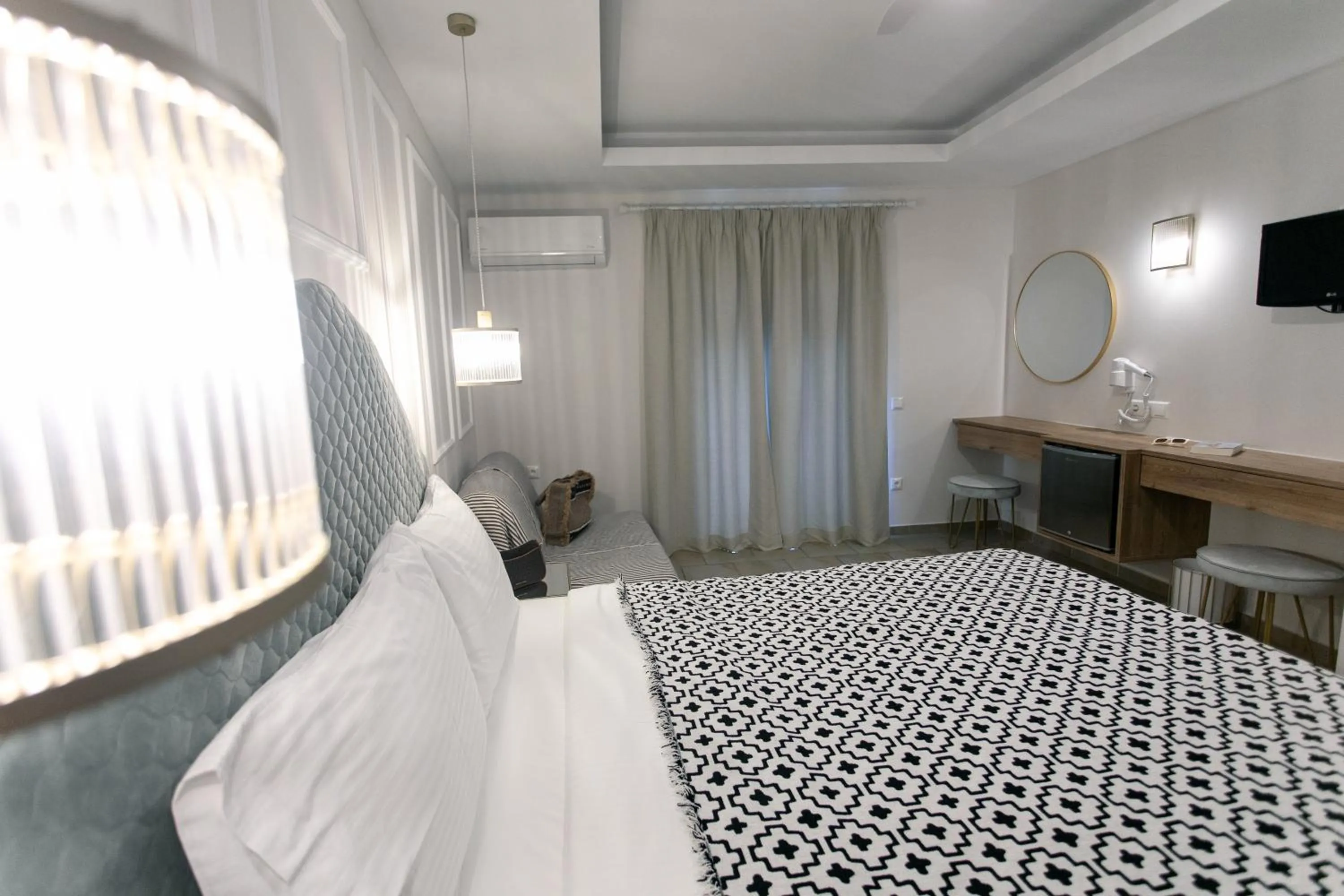 Photo of the whole room, Bed in Paradise Hotel