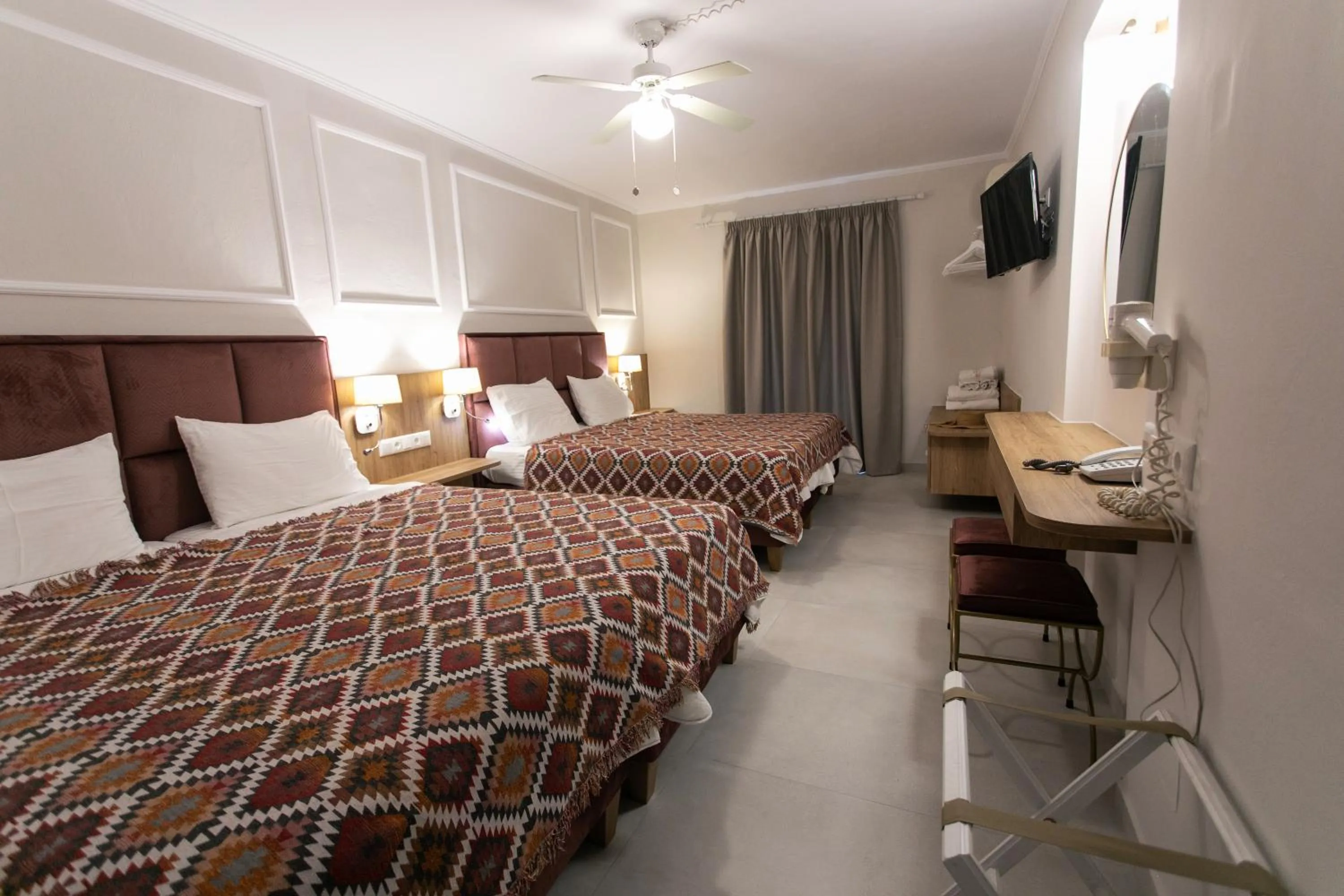 Photo of the whole room, Bed in Paradise Hotel