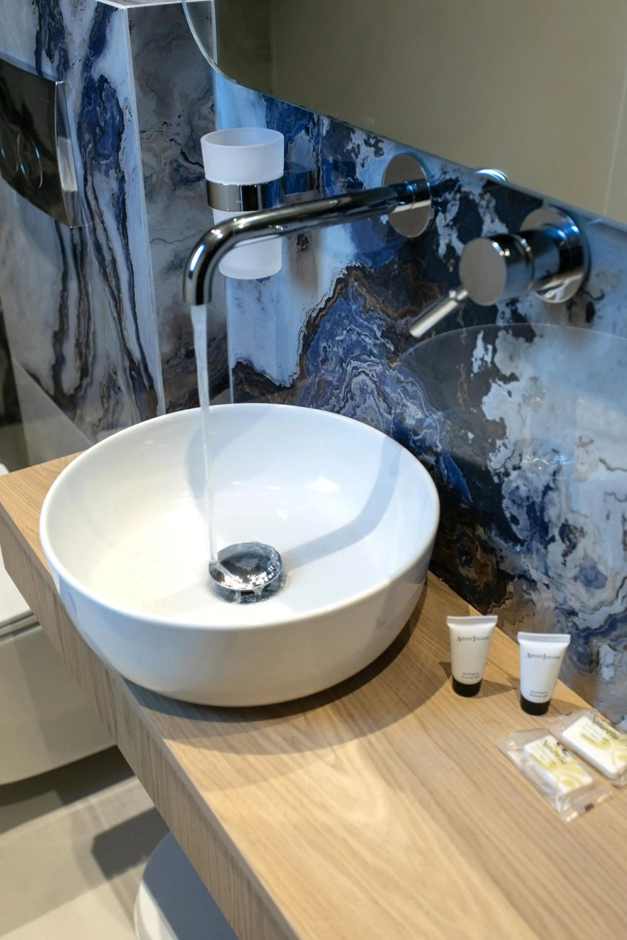 Bathroom in Paradise Hotel