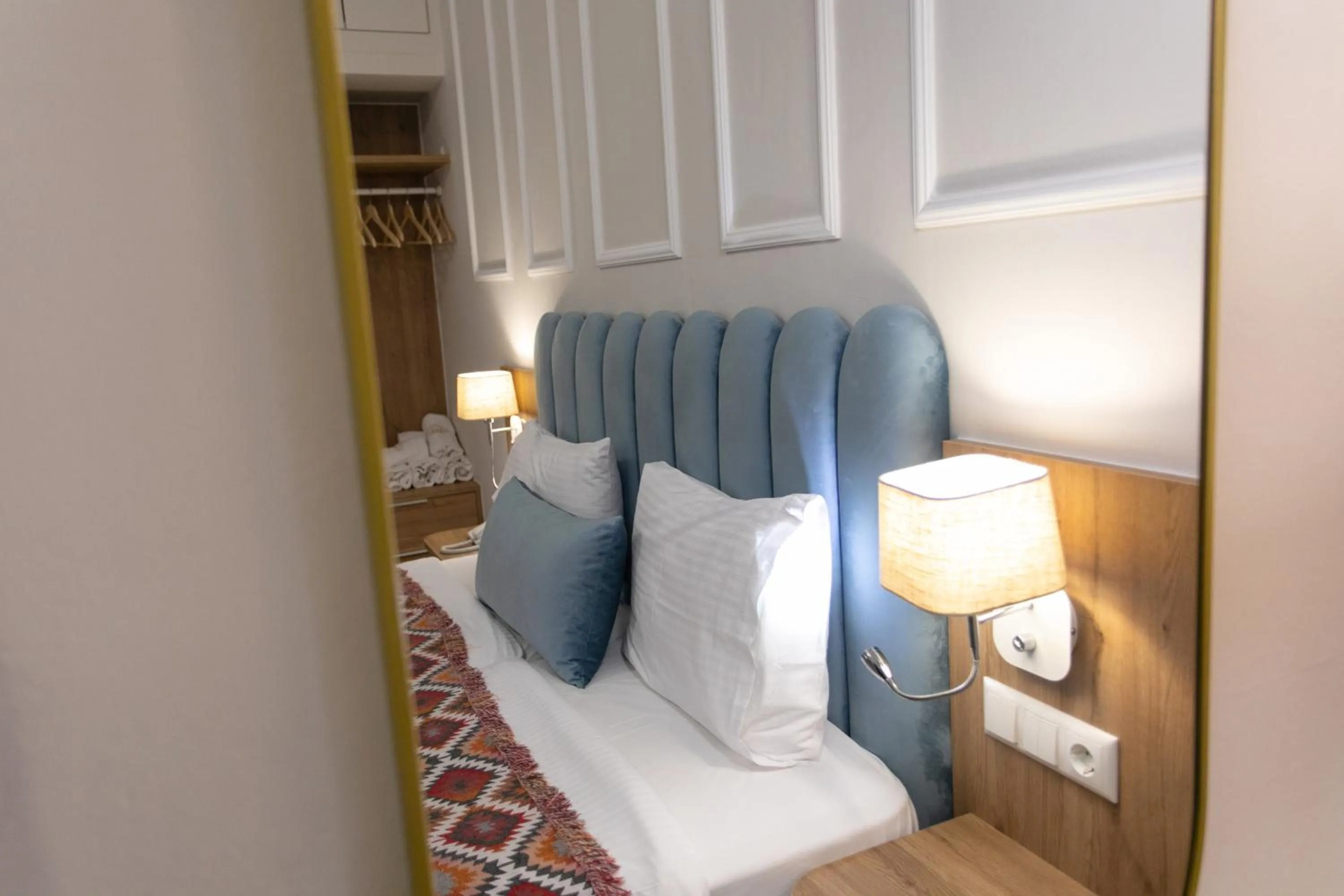 Photo of the whole room in Paradise Hotel