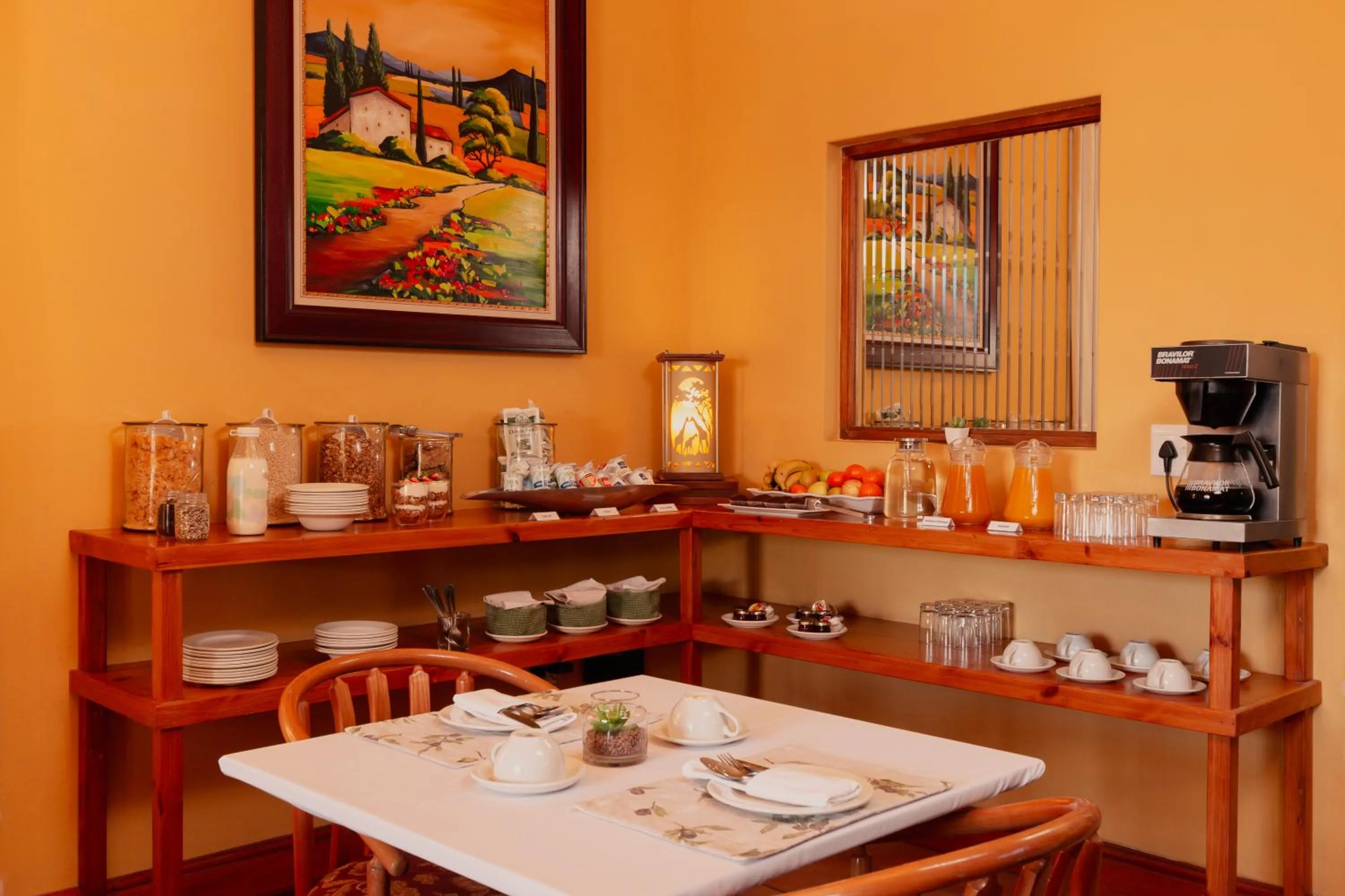Dining area in 88 Baron van Reede Guesthouse
