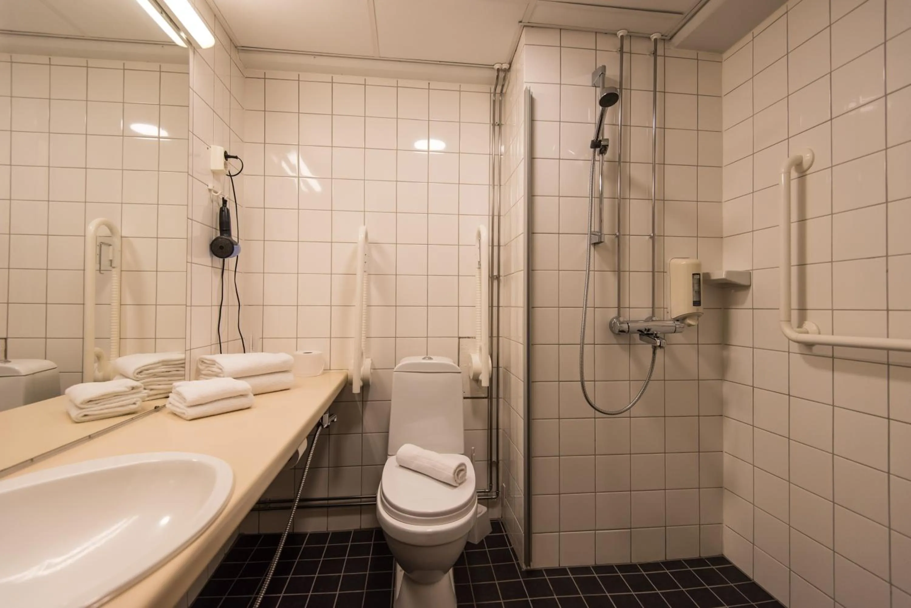 Bathroom in Hotelli Seurahovi