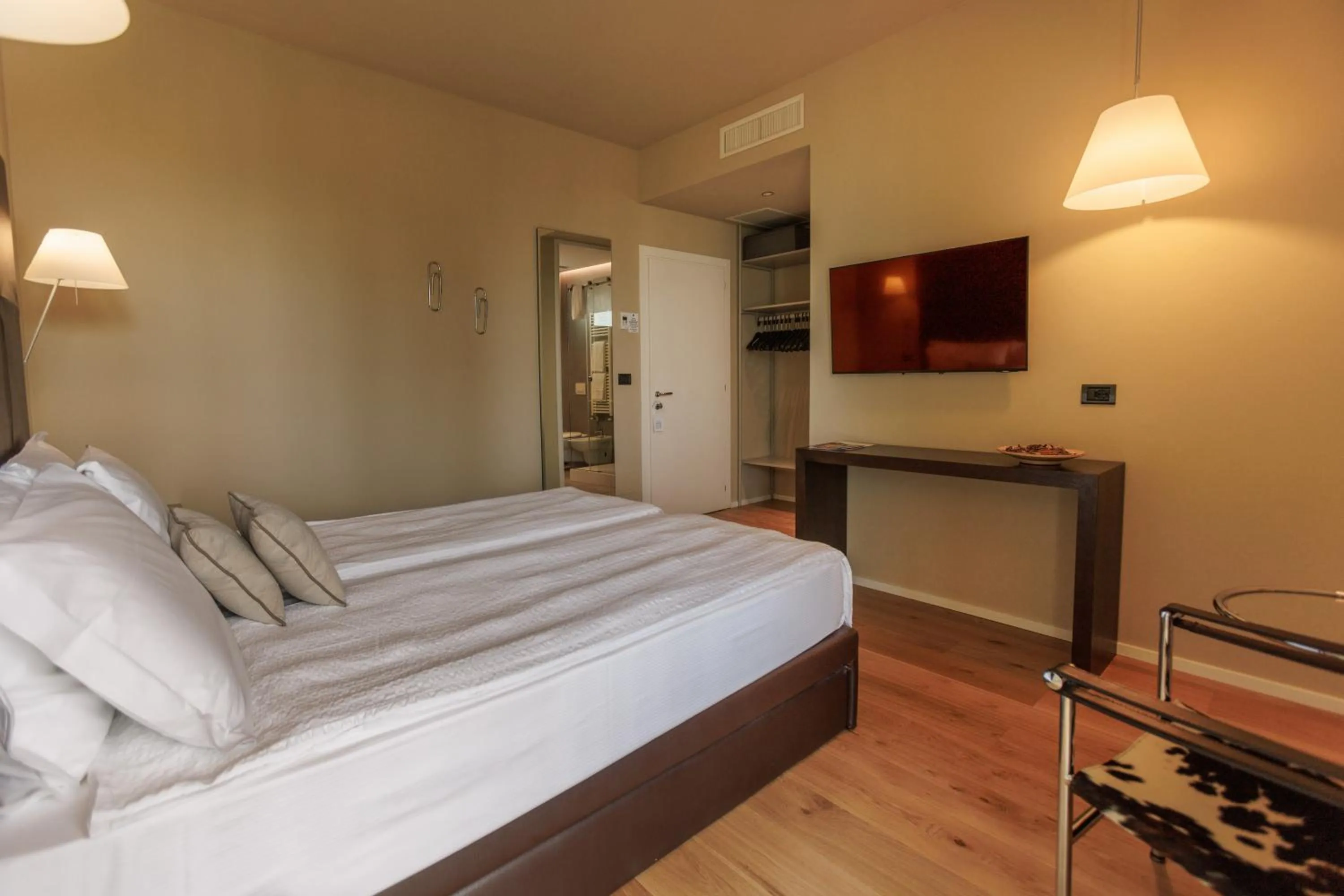 Photo of the whole room, Bed in Hotel Meridiana