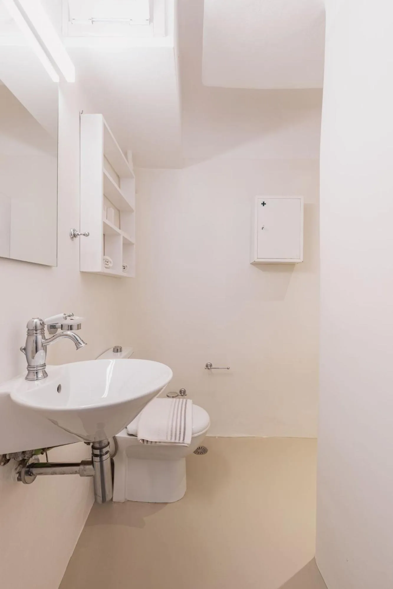 Eden View Suites & Villas