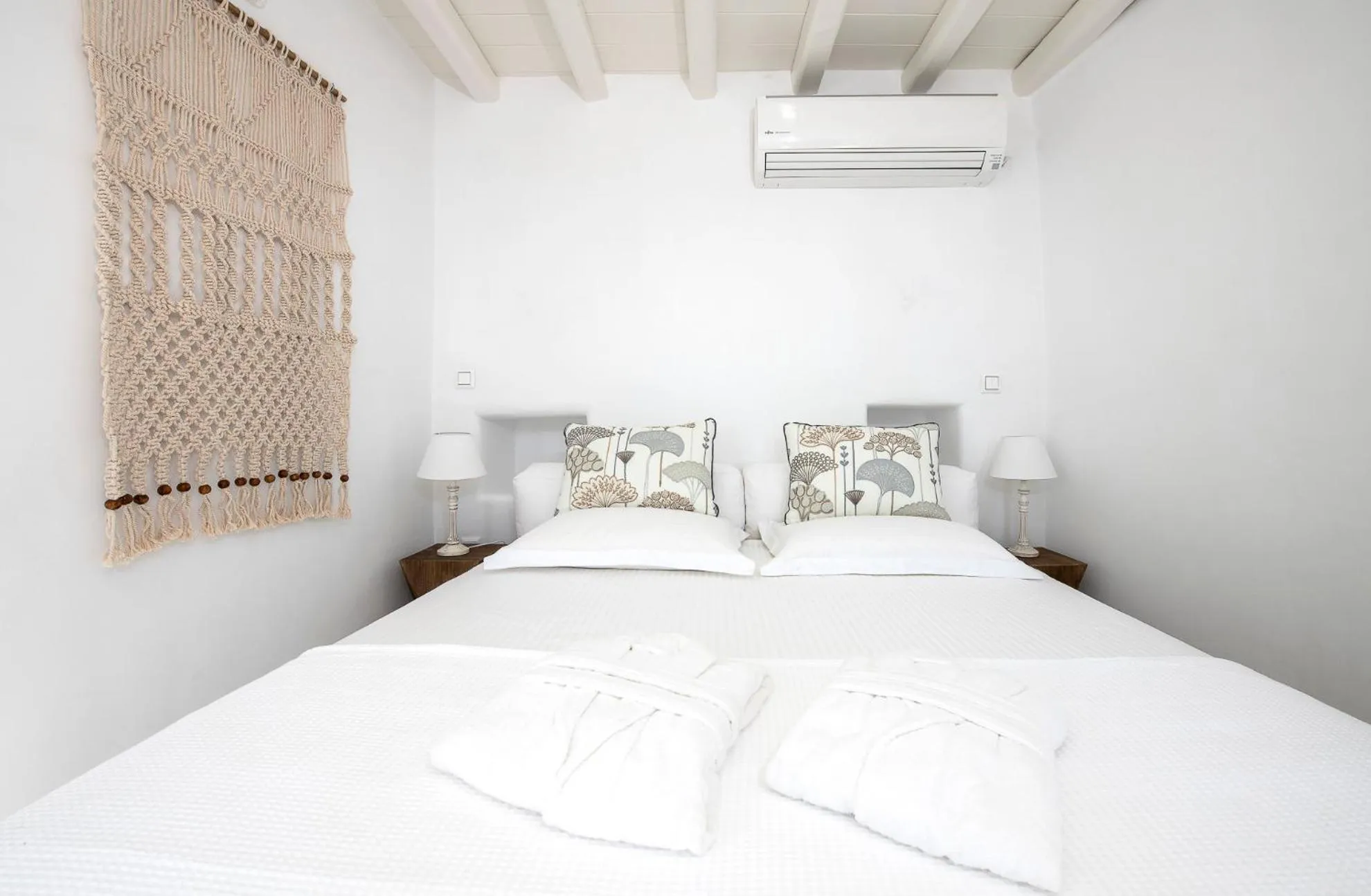 Bathroom, Bed in Eden View Suites & Villas