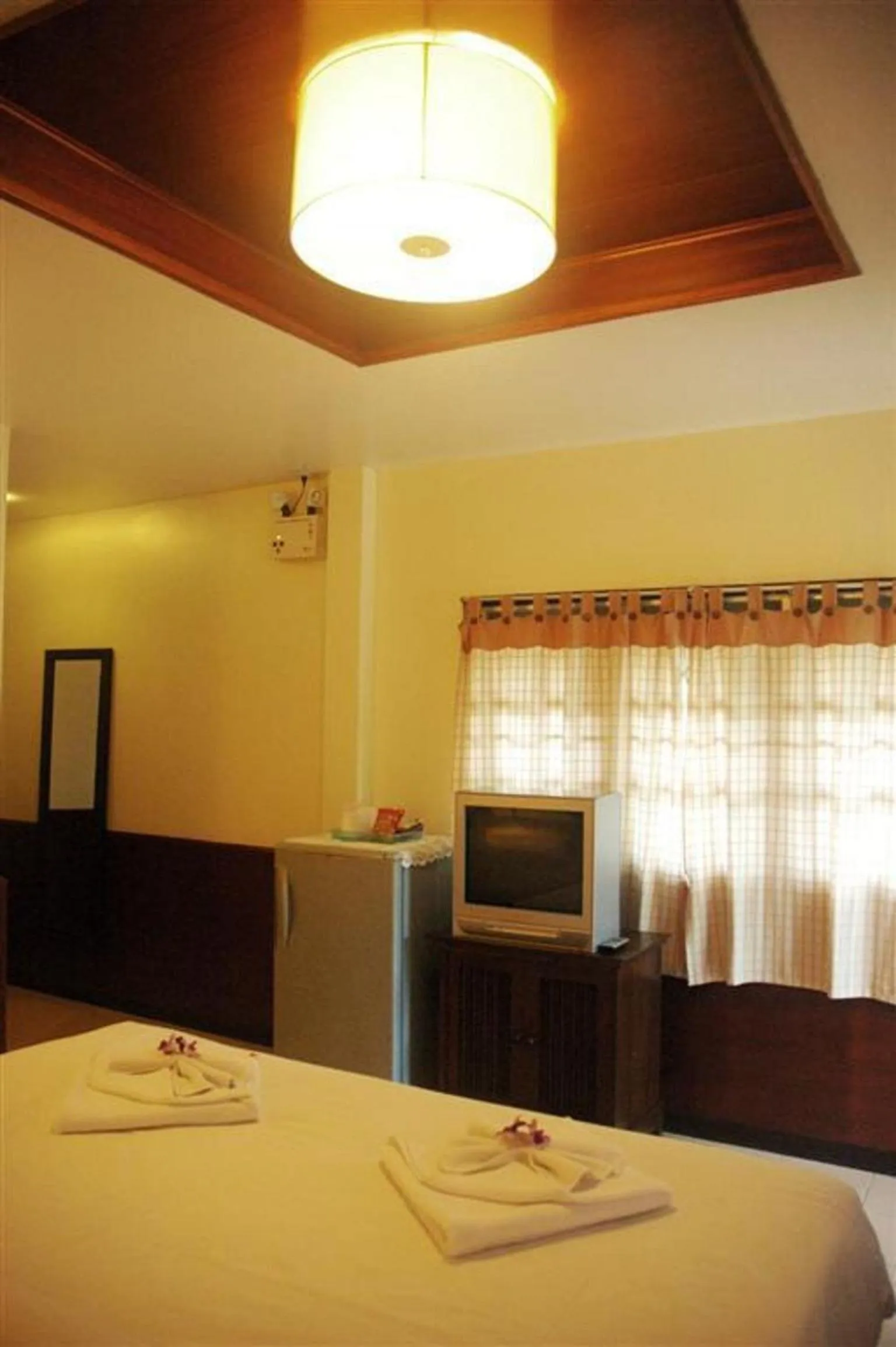 TV and multimedia, Bed in Baan Rom Mai Resort