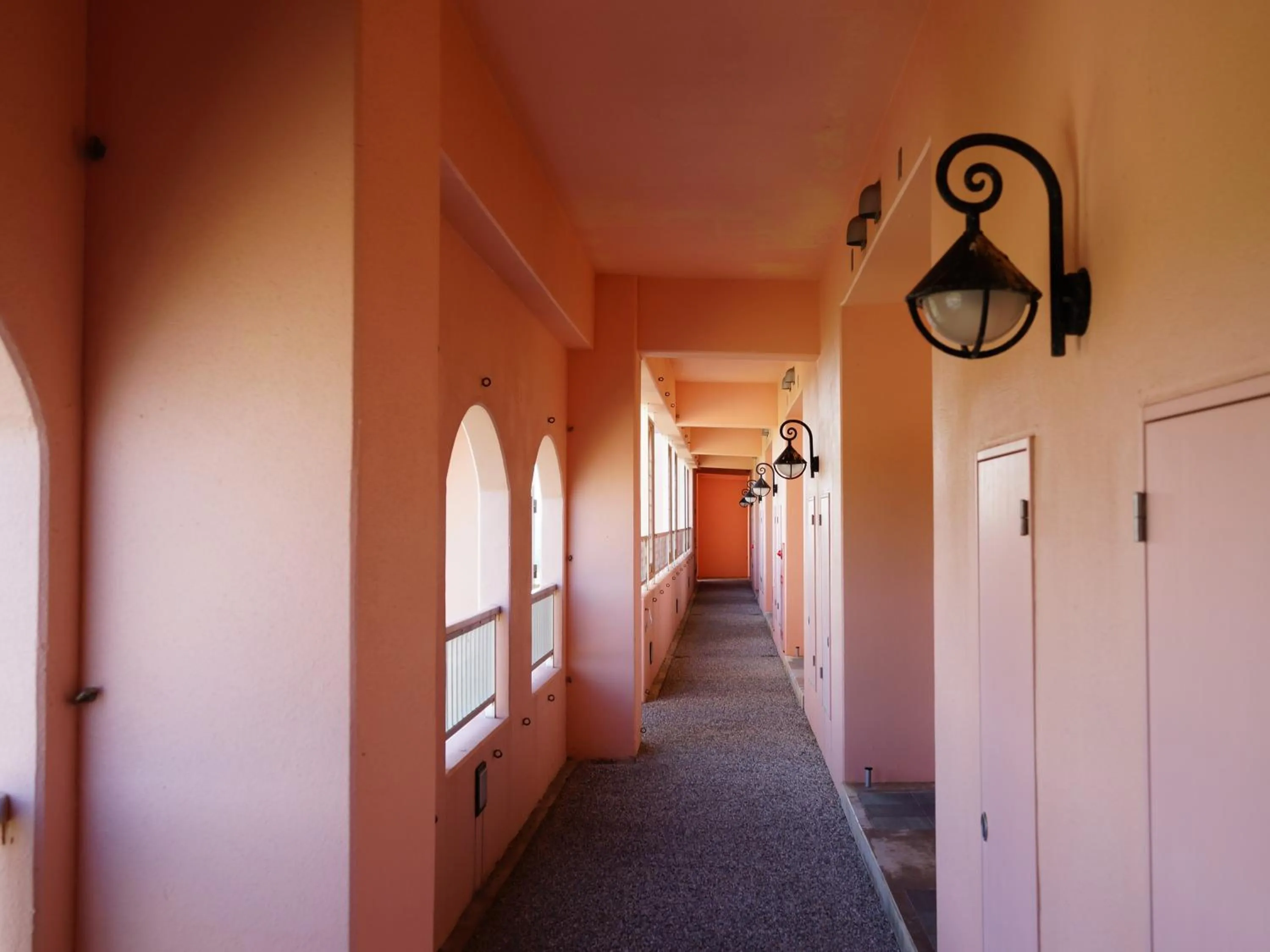 Area and facilities in Hotel Breezebay Marina