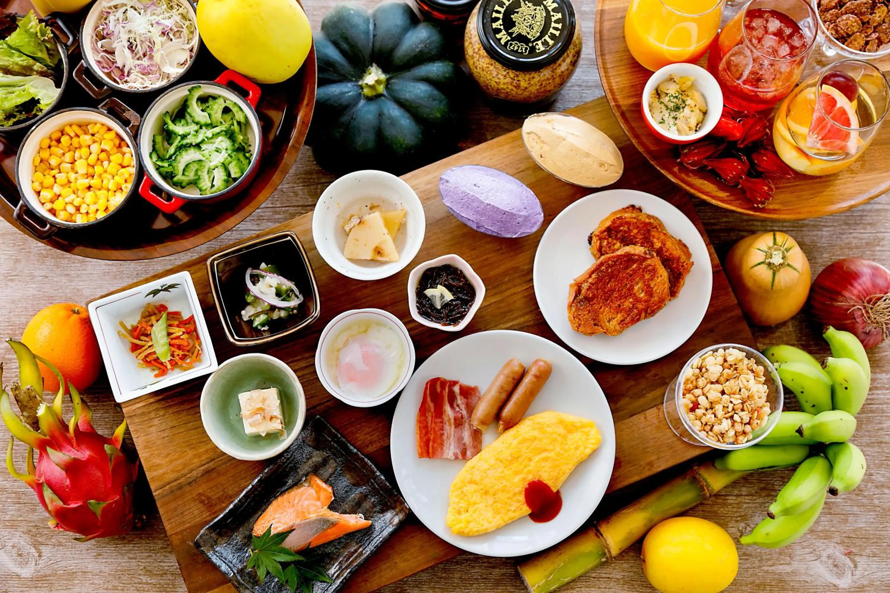 Restaurant/places to eat in Hotel Breezebay Marina