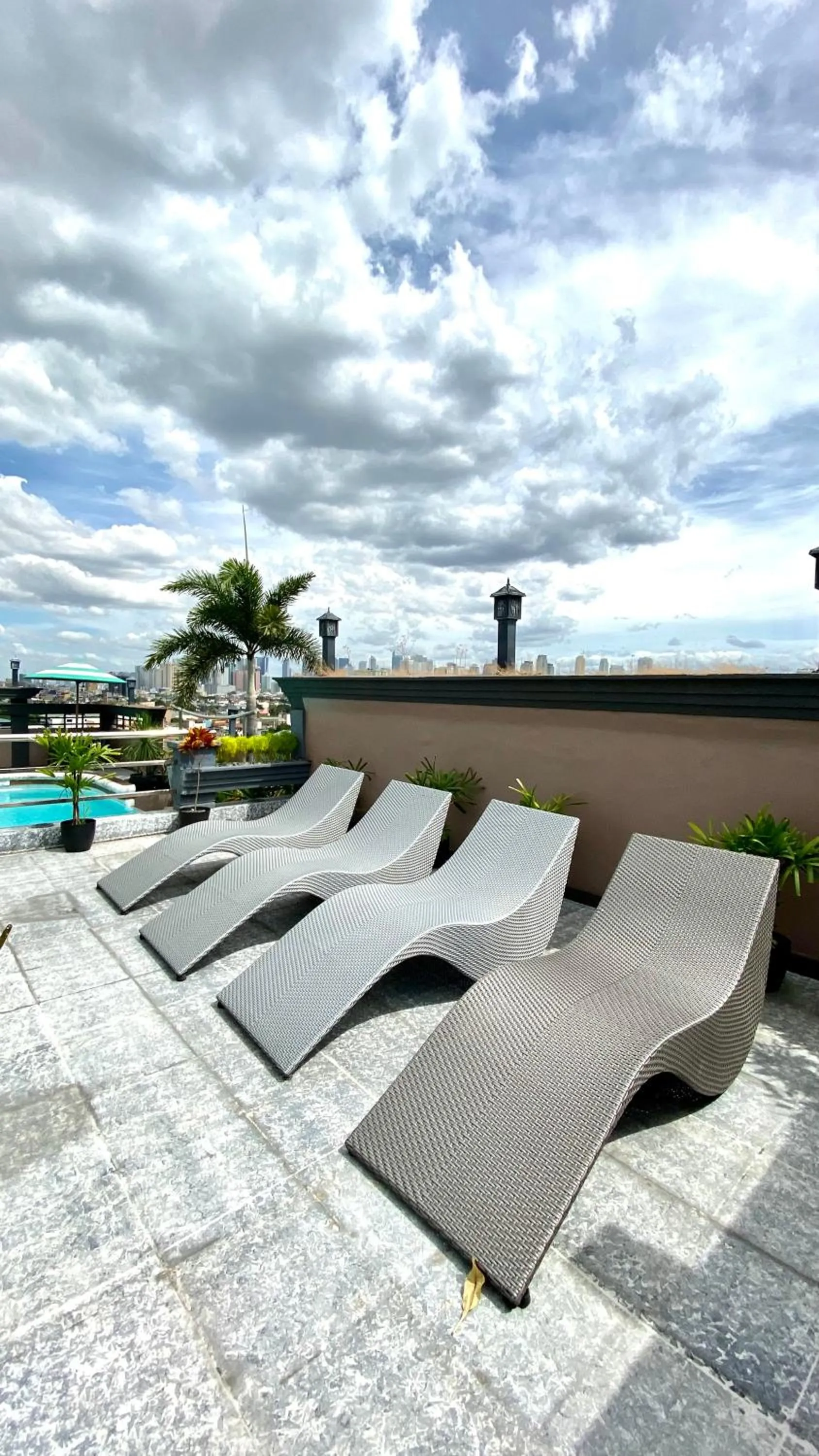 Seating area in Urban Travellers Hotel