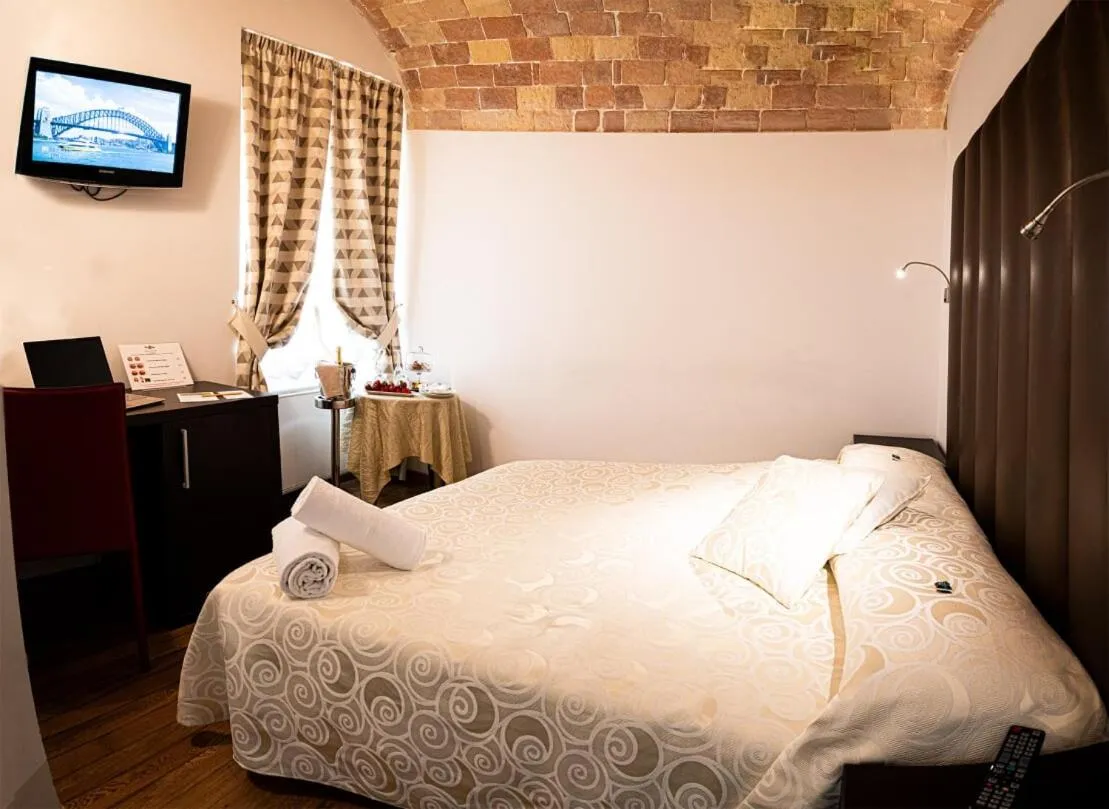 Bed in Antico Borgo Chieti