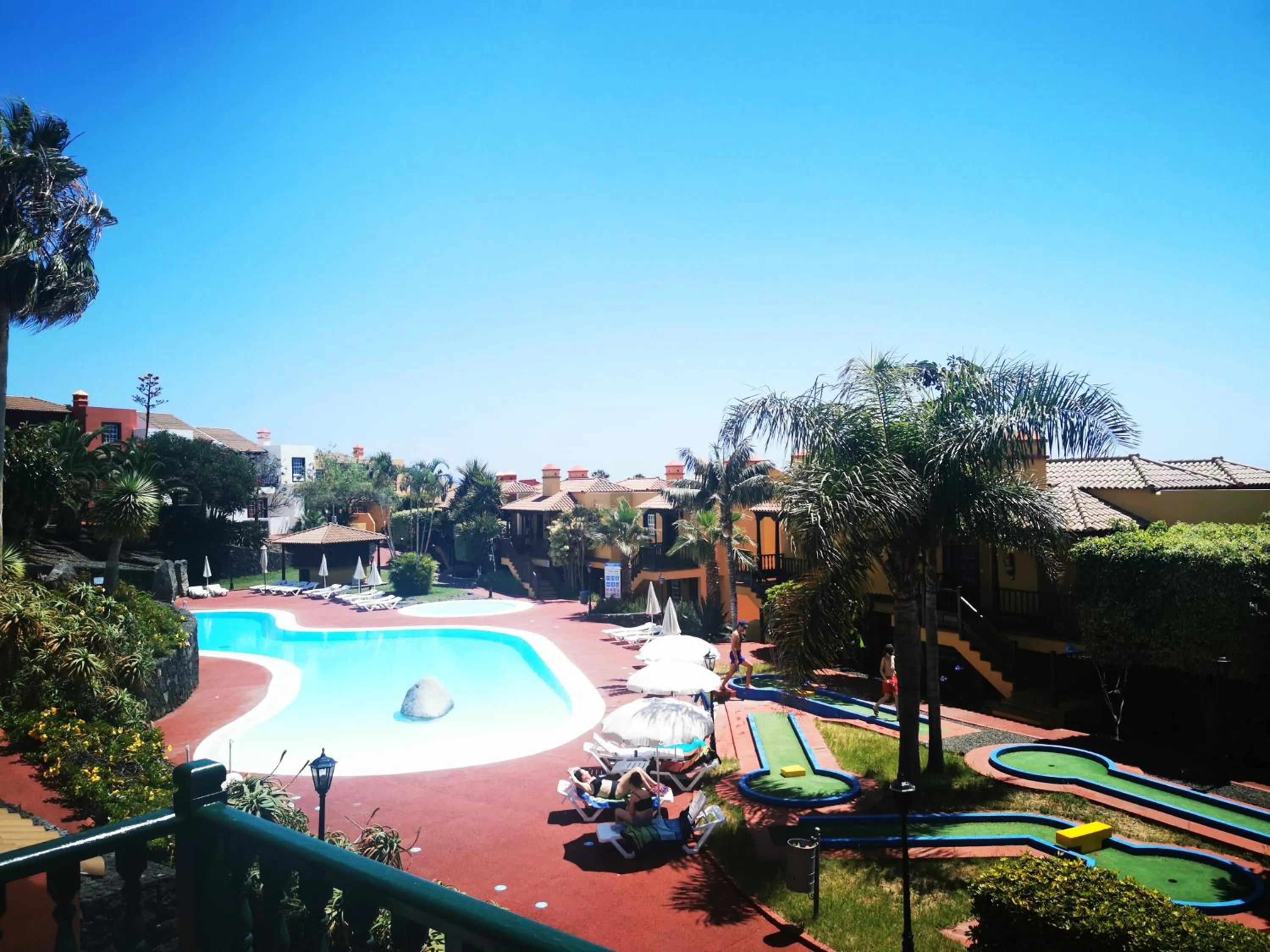 Apartamentos Oasis San Antonio