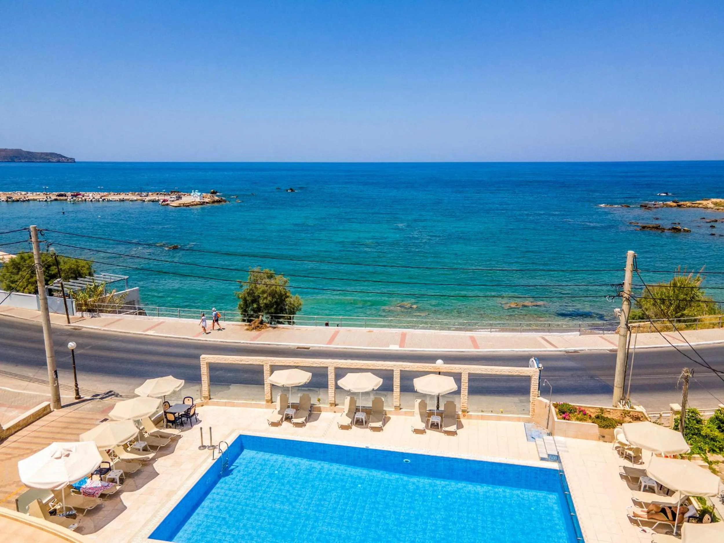 Swimming pool in Porto Alegre Hotel