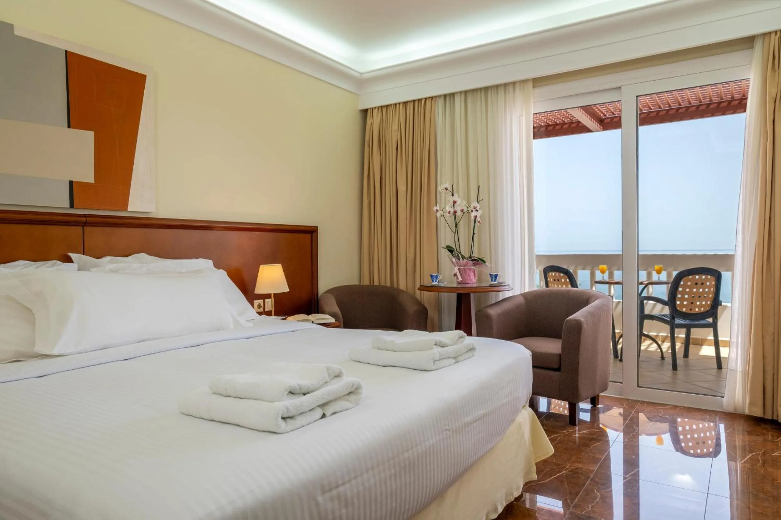 Bedroom, Bed in Porto Alegre Hotel